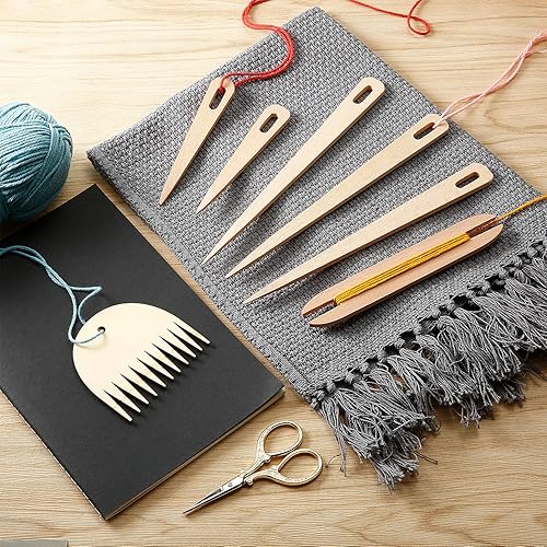 Miniatura 5 de WILLBOND El juego de 7 piezas de telar de mano de madera incluye 5 agujas de ganchillo de tejido de madera con lanzaderas, palo de tejido y peine de