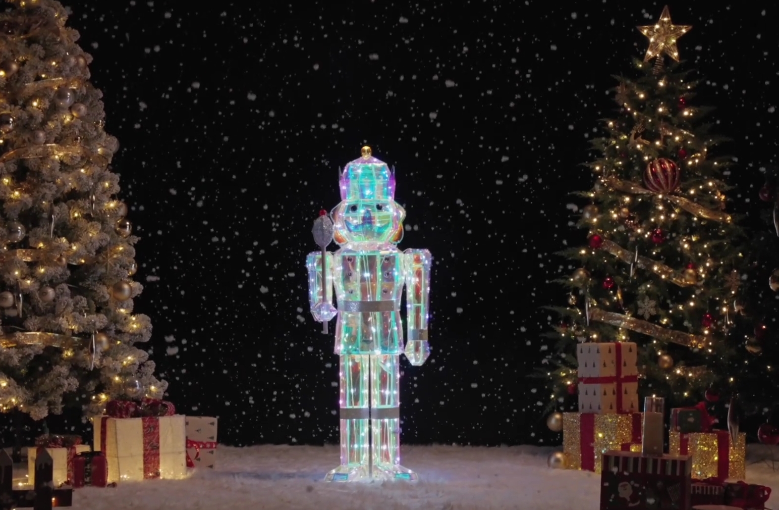 Amazon.com: 4FT Large Light-Up Giant Nutcracker Christmas Decor