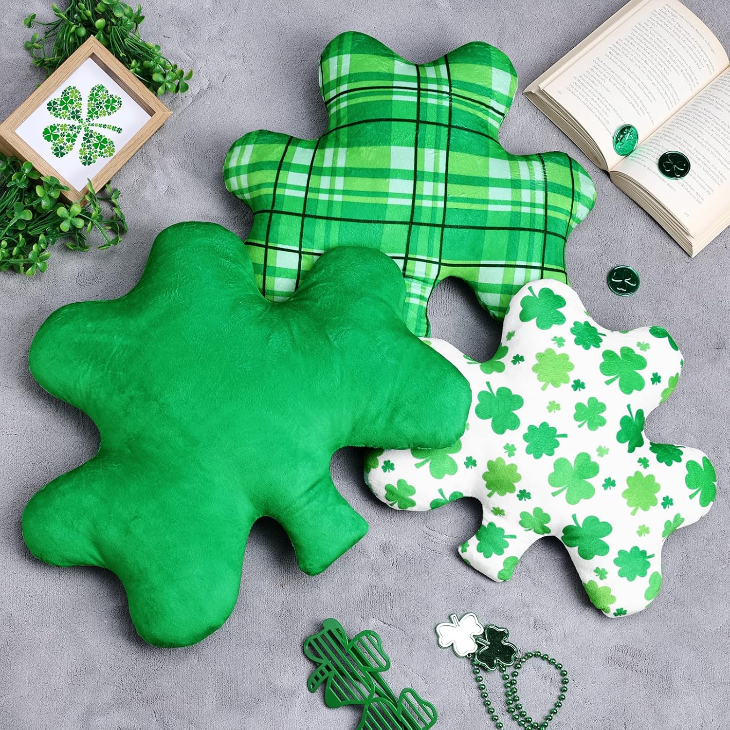 St. Patrick's Day Throw Pillows Shamrock Shaped Pillow Clover Cushion Sofa Couch Green Plush Decorative Pillow Modern Farmhouse Home Decor Celtic Irish Pillow