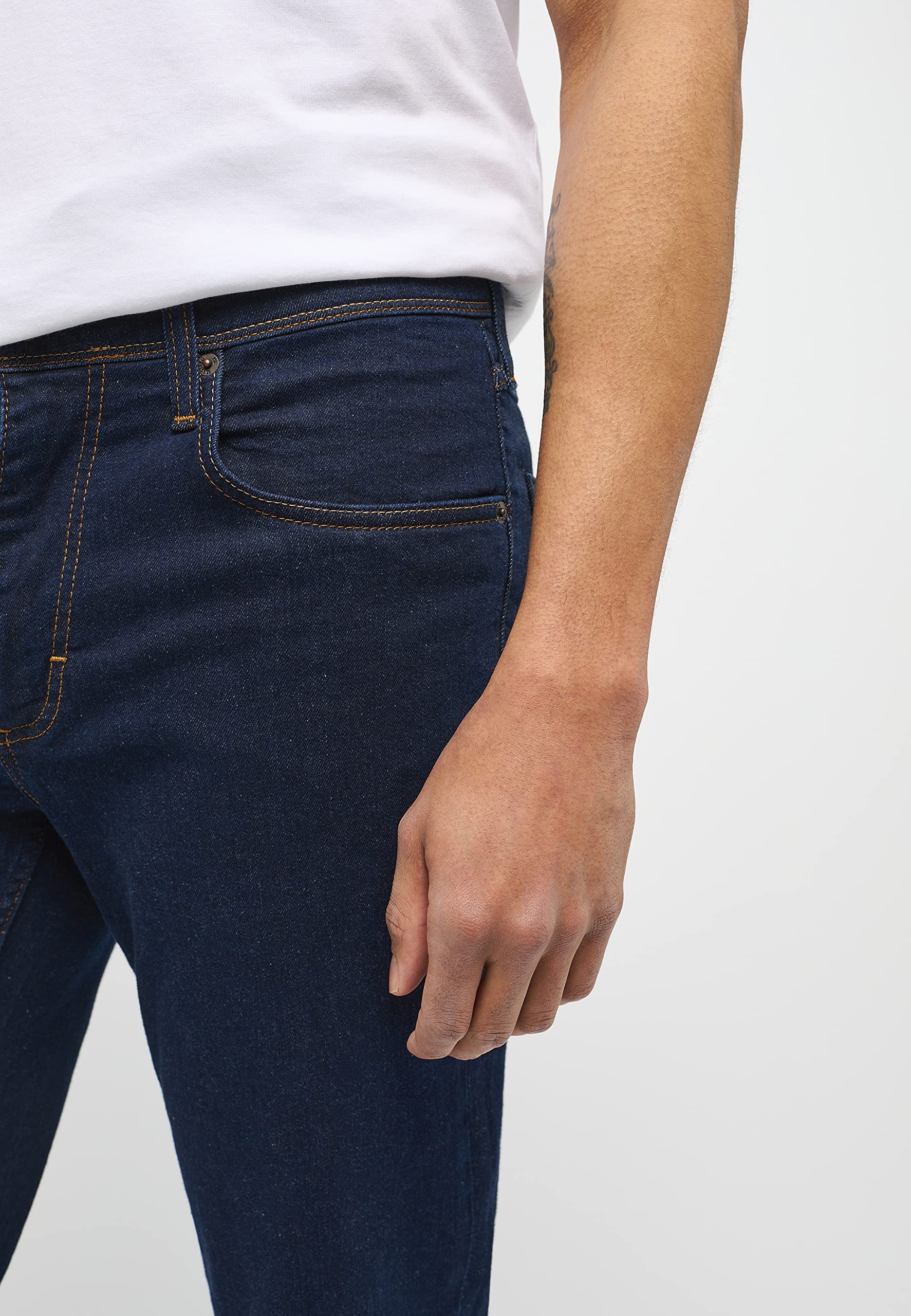 MUSTANG Jeans Herren Stretch Straight Fit Tramper Jeanshose Hose Denim Blau Schwarz Braun Grün 30 31 32 33 34 36 38 40 42 44