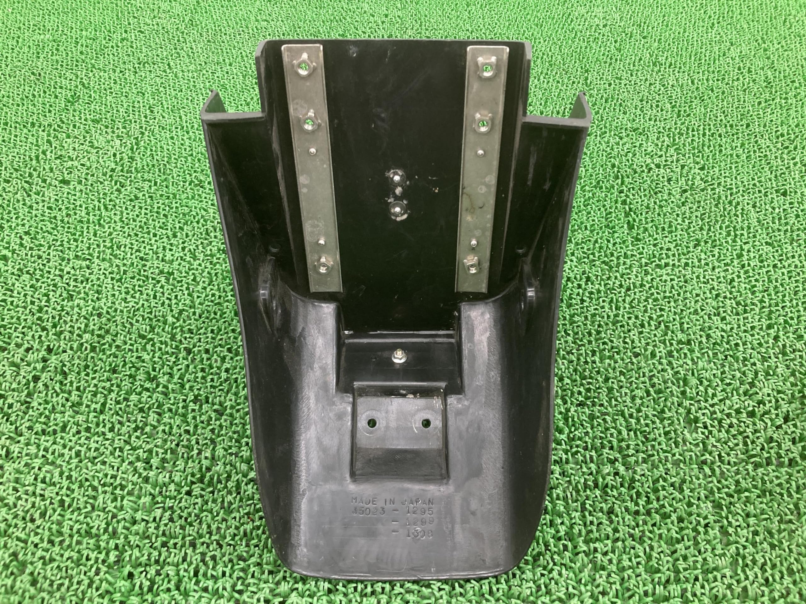カワサキ ゼファー750 純正リアフェンダー 35023-1295