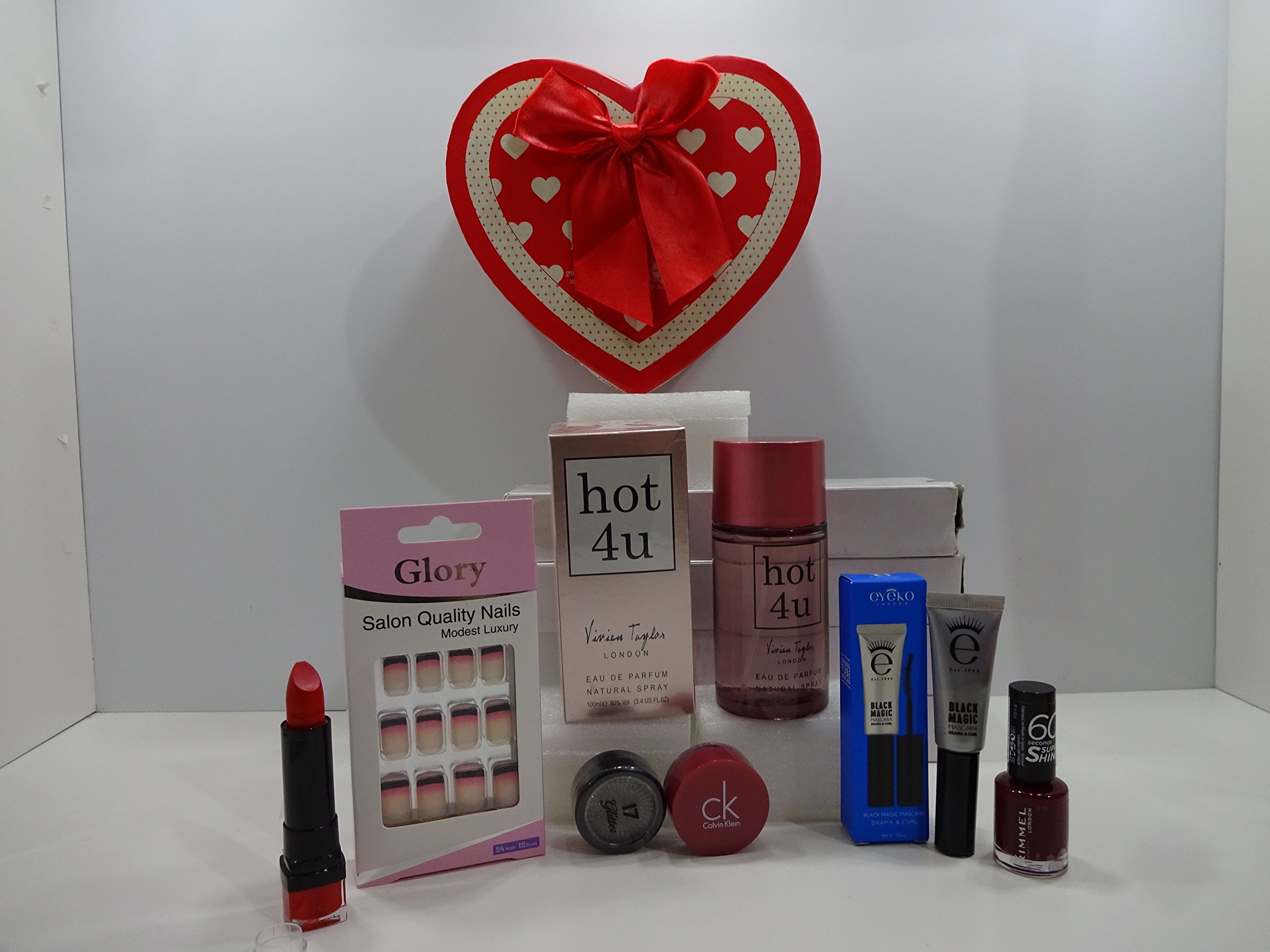 Panier de cadeau de Saint-Valentin pour elle ~ Luxe 7PC Parfum et maquillage Beauté Boîte cadeau Panier cadeau pour elle... Édition limitée 125...