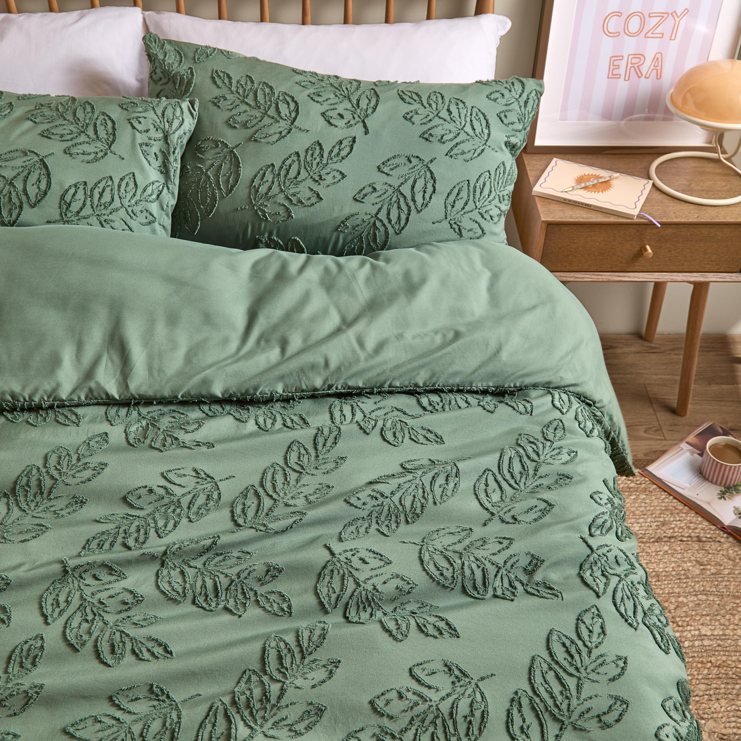 furn. Duvet Day Seville Leaf Duvet Cover Set (Green - Double) — image 1
