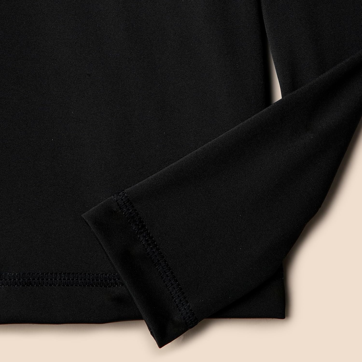 Amazon Essentials Boys and Toddlers' Long Sleeve UPF 50 Rashguard T-Shirt - Image 4