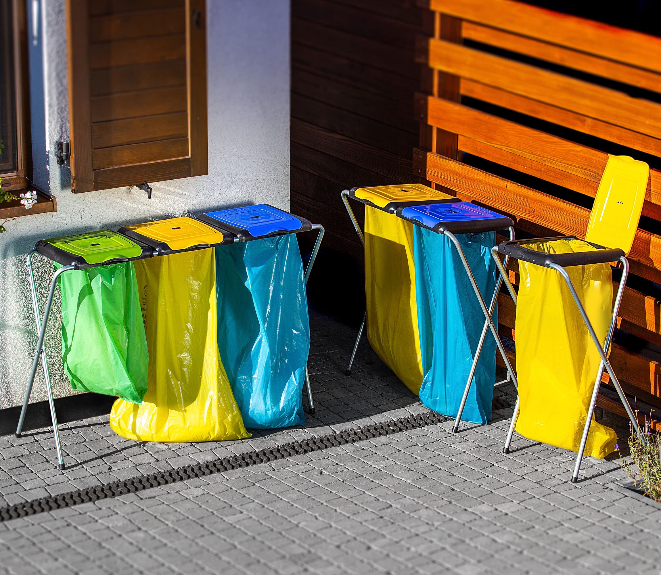 KADAX Porte-Sacs Poubelle pour Intérieur et Extérieur, Support Pratique et Efficace pour les Sacs de Recyclage, Facilitant la Gestion des Déchets (Vert)