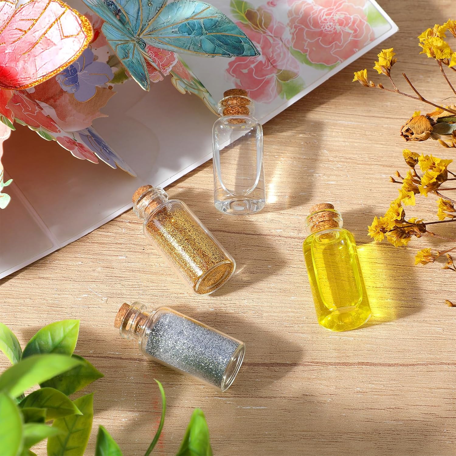 200 Pcs Tiny Jars with Cork Lids, 4ml Mini Glass Bottles with Cork - Clear Small Vials for DIY Crafts, Wedding Favors, Party Decorations, Spell Jars & Message Bottles