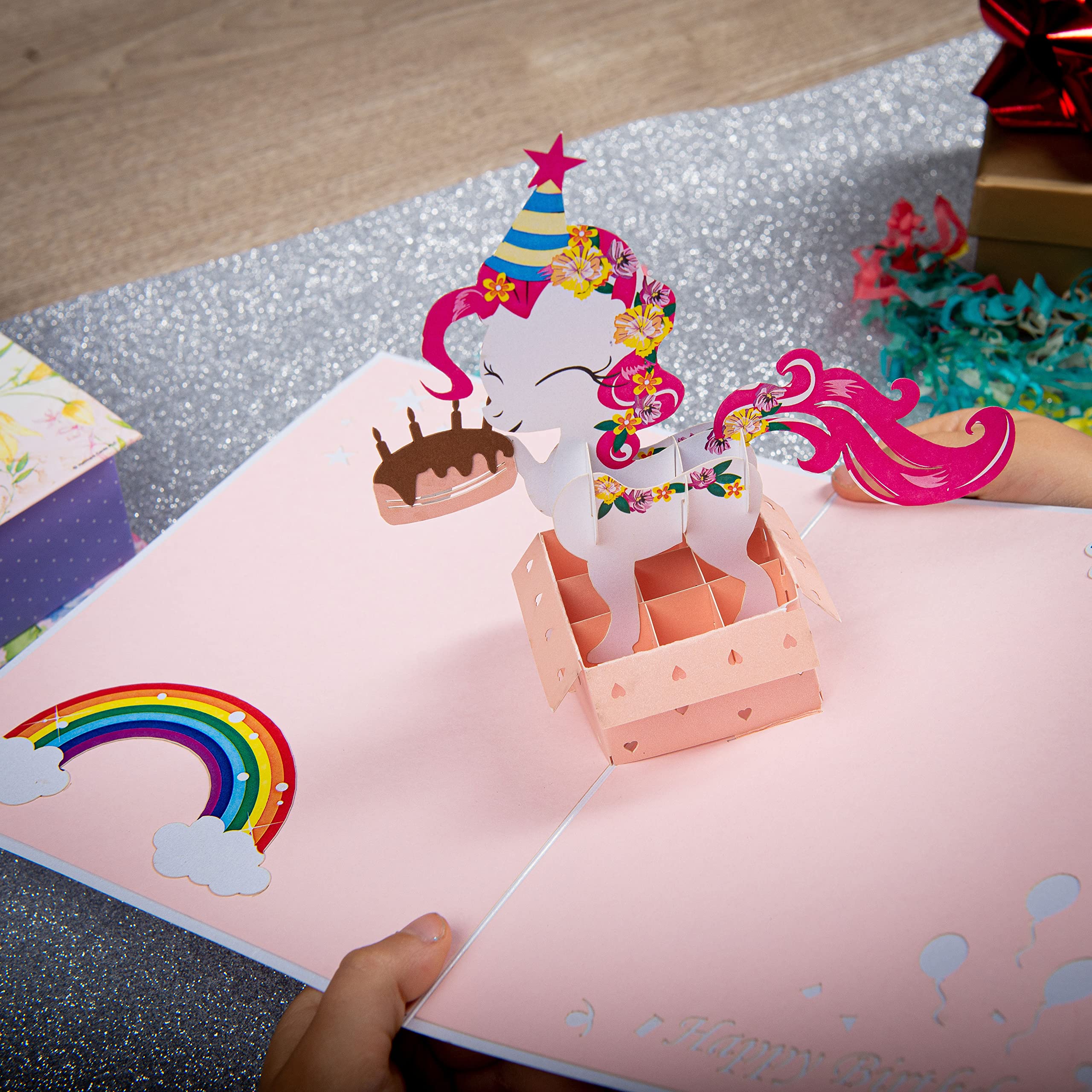 Amazon | DEVINE ピンクポニー ポップアップカード 封筒付き (8インチ