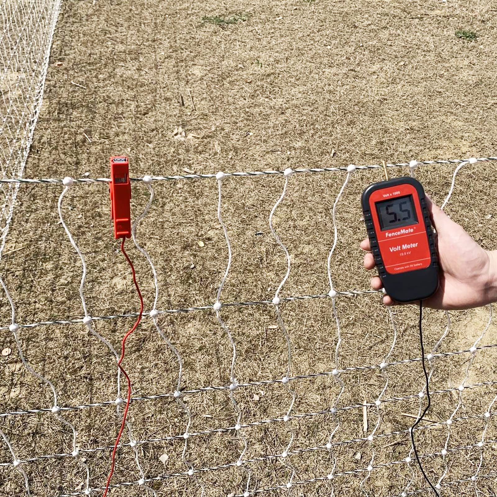 FenceMate Dispositivo de prueba digital para valla eléctrica, rango de hasta 19,900 V (19,9 kV), comprobador de vallas con gran pantalla LCD, interruptor automático de encendido/apagado, toma de