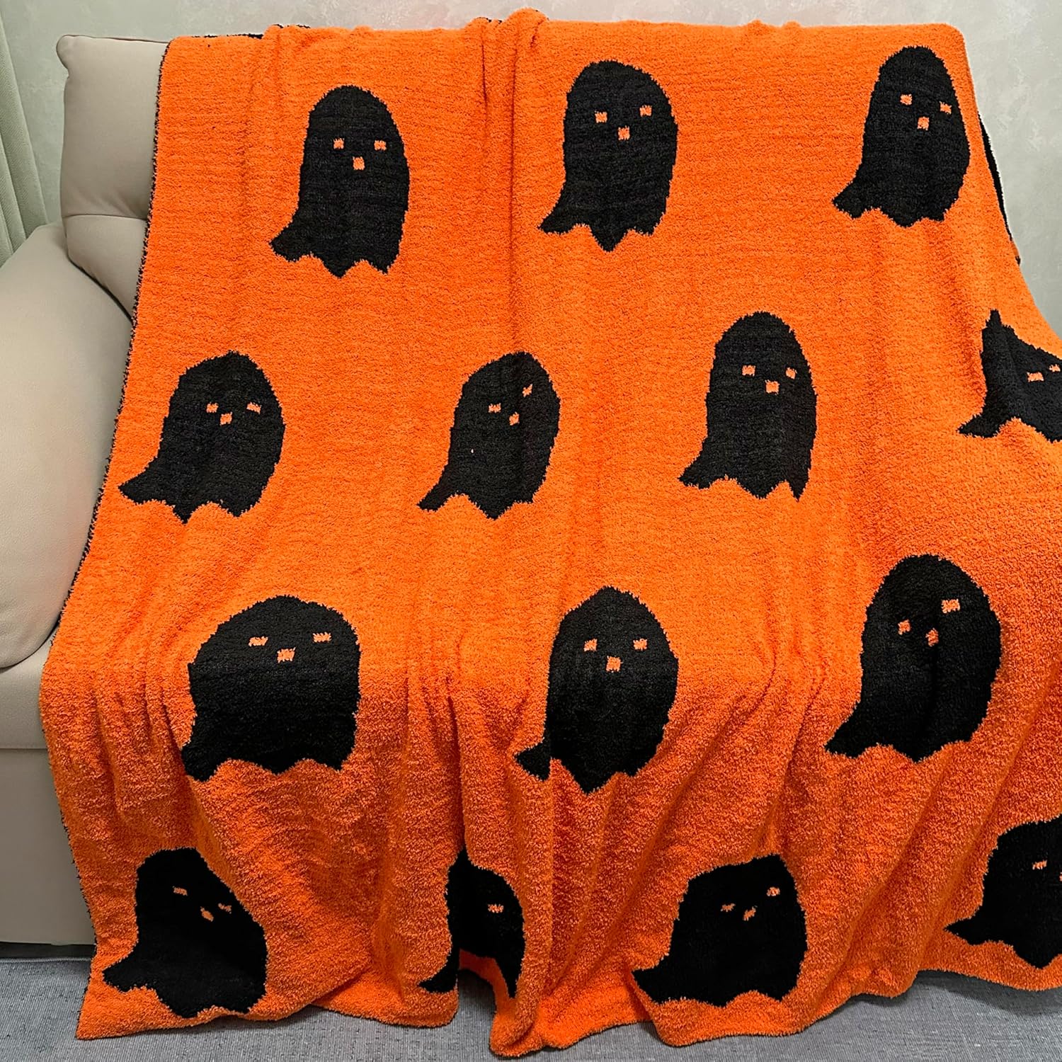 Soft Ghost Throw Blanket Cute Funny Spooky Blanket Blanket Plush Fuzzy Reversible Blankets for Bed Sofa Couch Livingroom Chair Car Travel, 51"x63", Orange