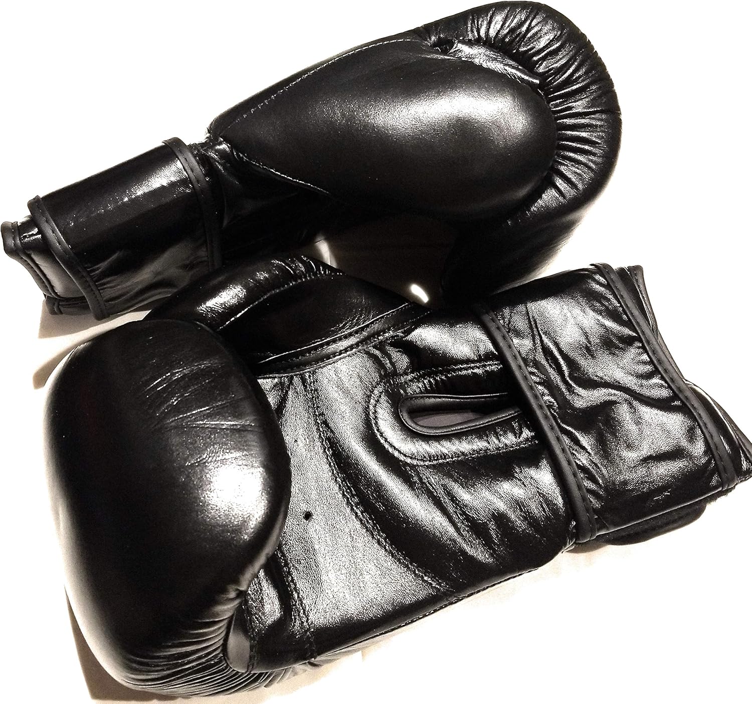 Boxing Gloves in Top Grade Leather Black 18oz Muay Thai Training Leather Mitts for Sparring, Kickboxing Fighting Great for Heavy Punch Bag, Focus Pad