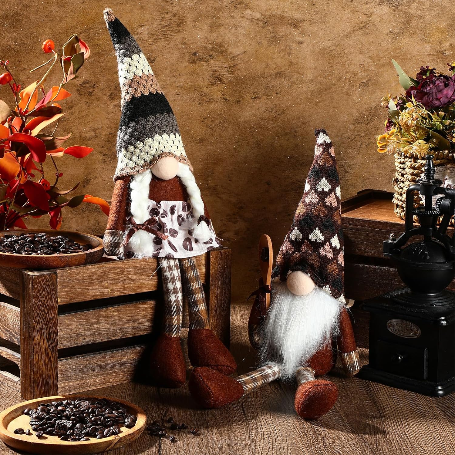 2 Pcs Coffee Gnomes Plush Coffee Bar Valentine's Day Decoration Handmade Swedish Tomte Gnomes Gifts Farmhouse Scandinavian Dwarfs Couples Figurine for Home Kitchen Tiered Tray Decor Accessories