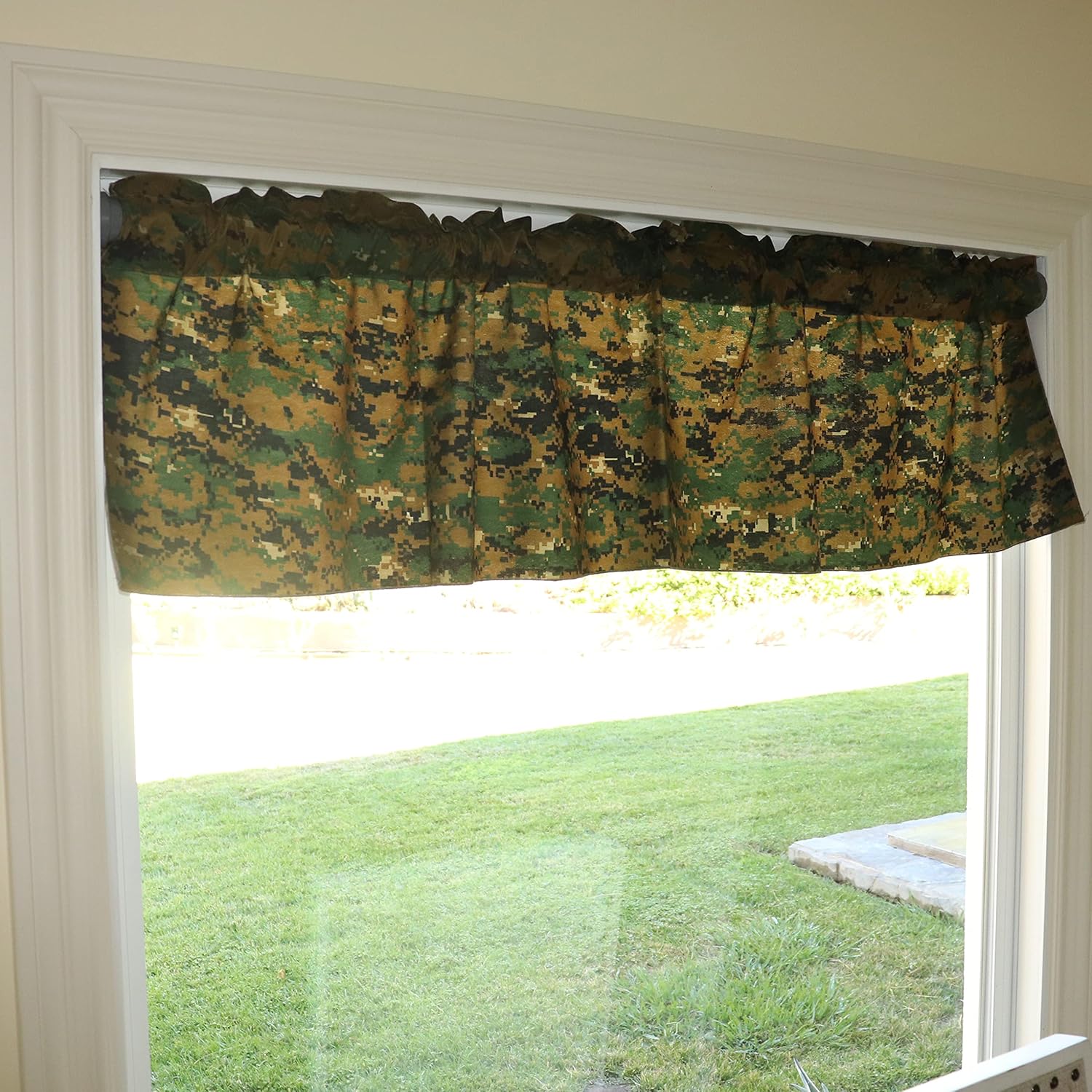 Zen Creative Designs Cotton Camouflage Print Window Valance Military Home Décor Kids Bedroom Nursery Kitchen Window (58" Wide x 28" Long, Digital Jungle)