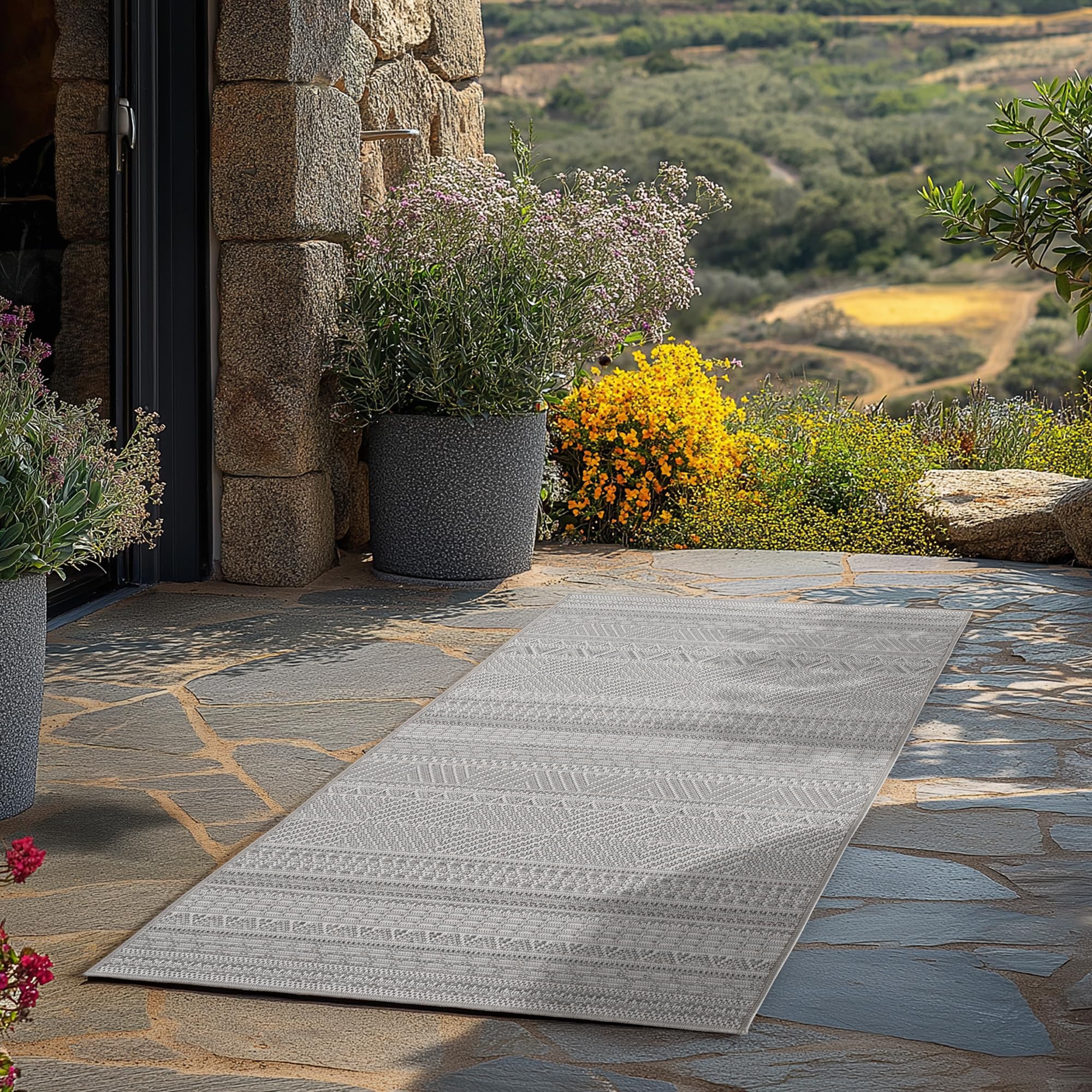 Teppium Outdoor Teppich Beige, Wetterfest & UV-beständig, ideal für Küche, Balkon, Terrasse auch Wohnzimmer und Esszimmer, Skandinavisches Boho-Design