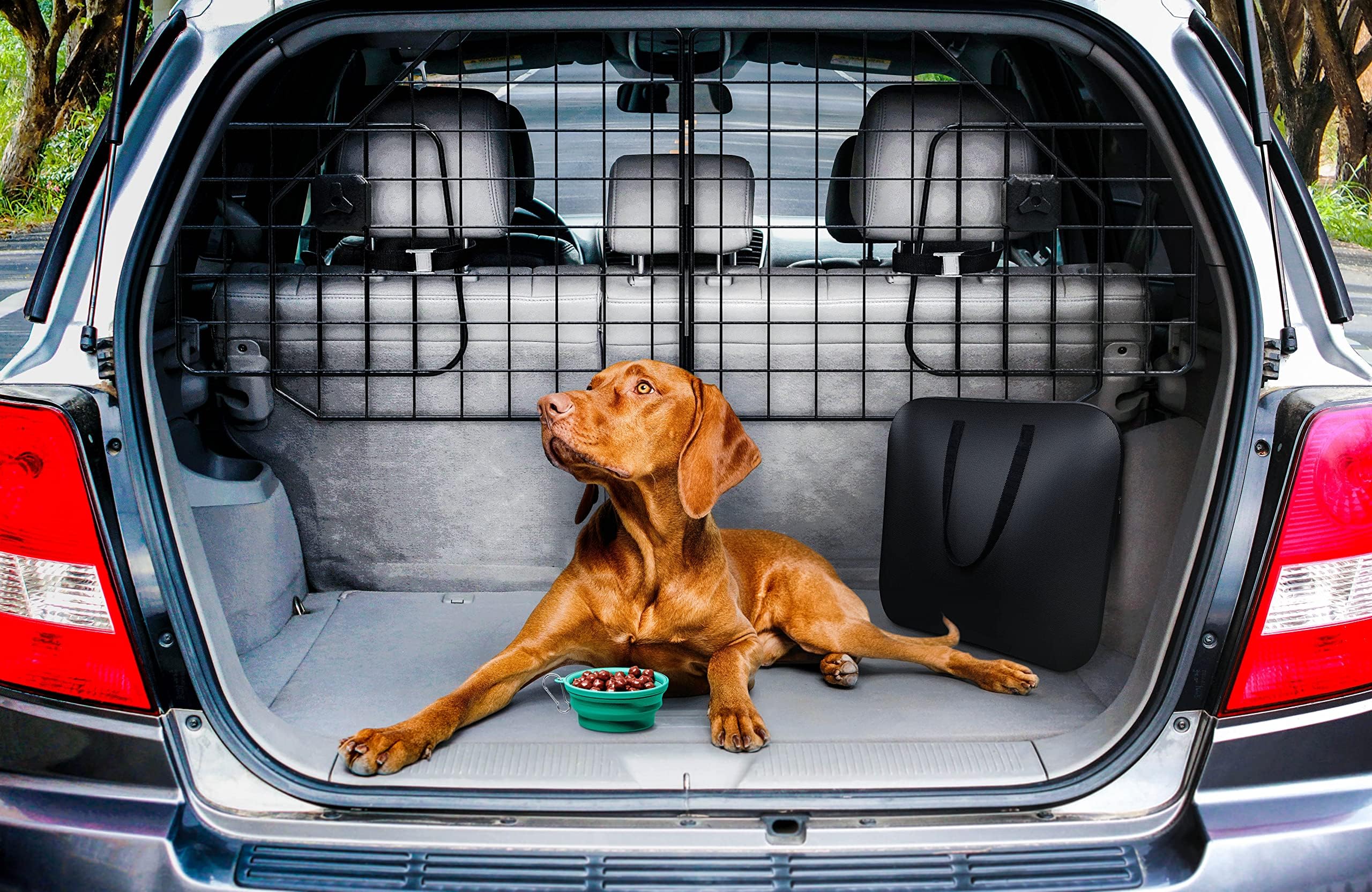 Ruff 'n Ruffus Heavy-Duty Foldable & Adjustable Dog Car Barrier | Great for SUV’S Universal Fit + Free Bonus Collapsible Travel Bowl & Travel Case