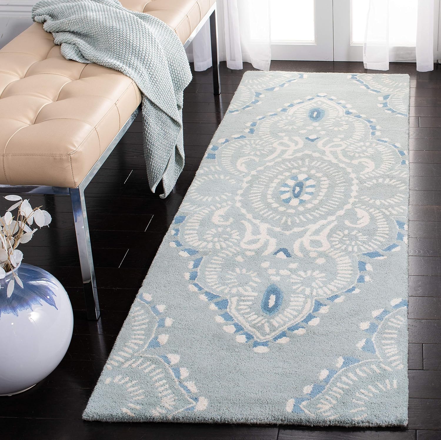 SAFAVIEH Wyndham Collection Runner Rug - 2'3" x 9', Blue & Ivory, Handmade Modern Wool, Ideal for High Traffic Areas in Living Room, Bedroom (WYD372A)