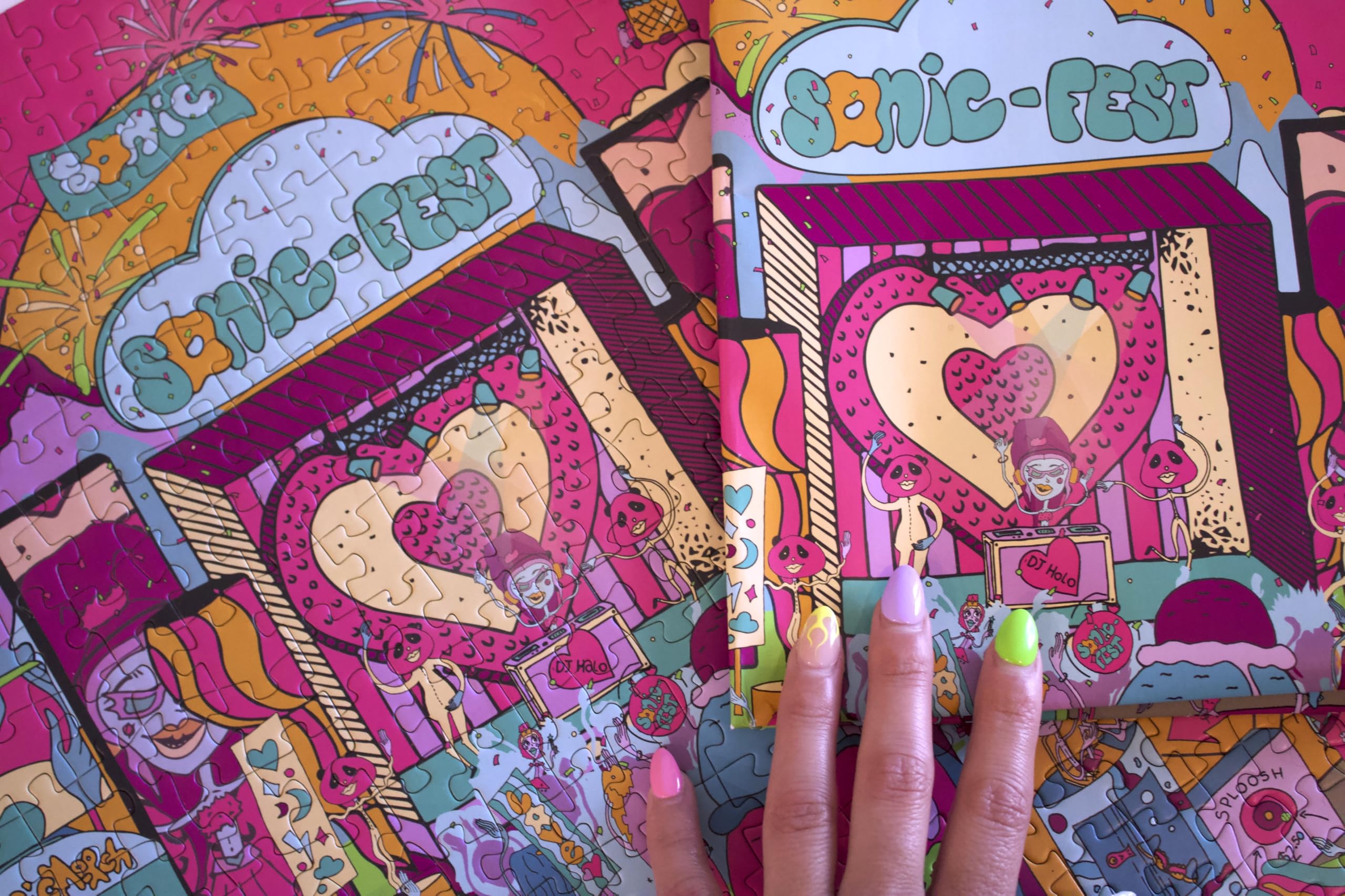Galison Flora Heart 750 Piece Shaped Puzzle – Floral Photo Art By Julie Seabrook Ream, Challenging Fun