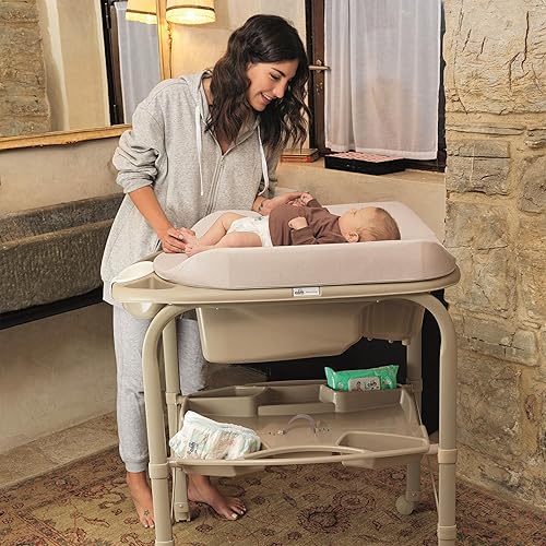 Miniatura 4 de Sorelle Furniture Bagnetto Cambio - Bañera portátil para bebé con cambiador, estación plegable para cambiar pañales con bandeja de almacenamiento,