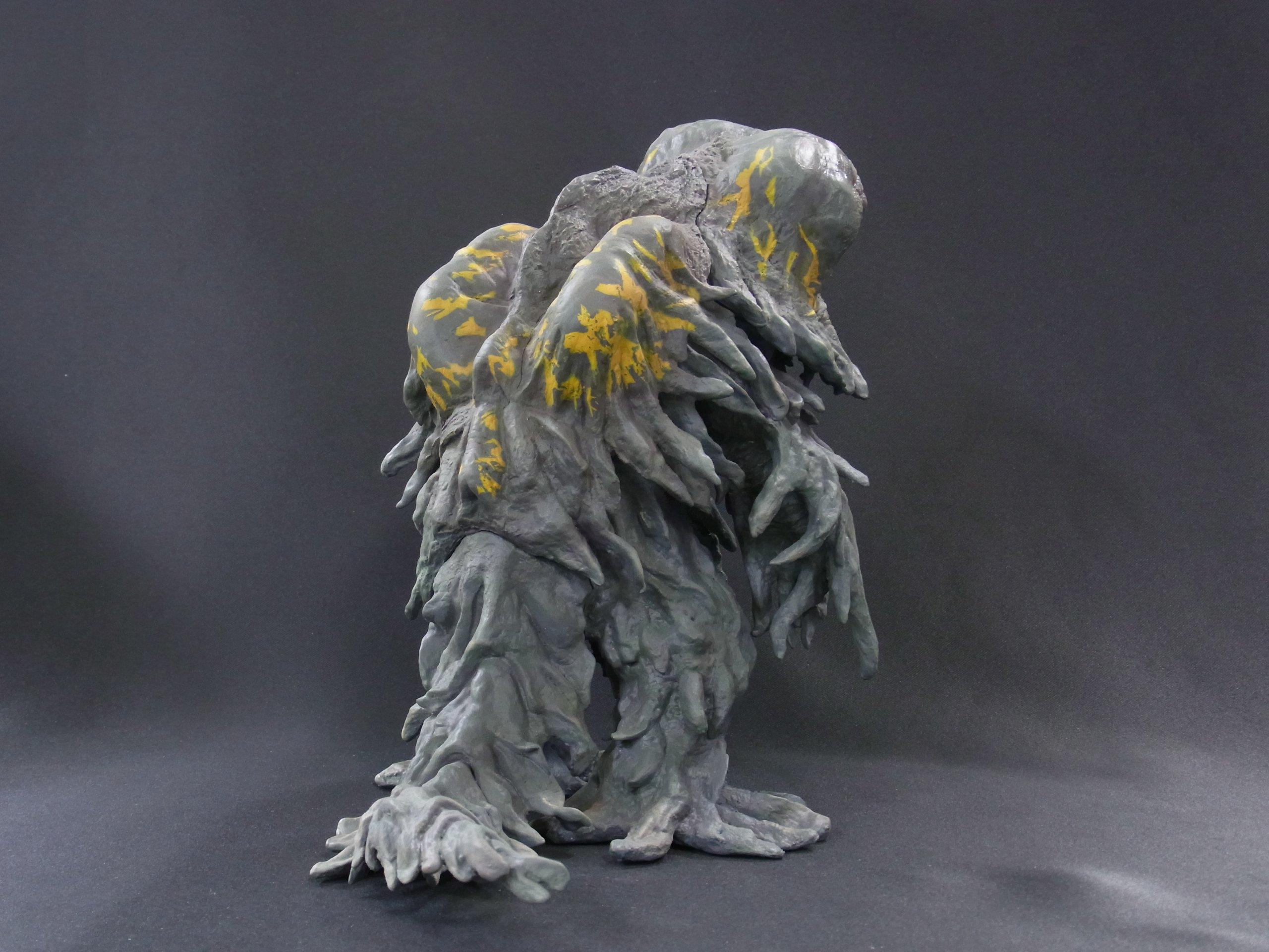 Amazon.co.jp: 東宝大怪獣シリーズ ヘドラ (上陸期) (PVC製塗装済み