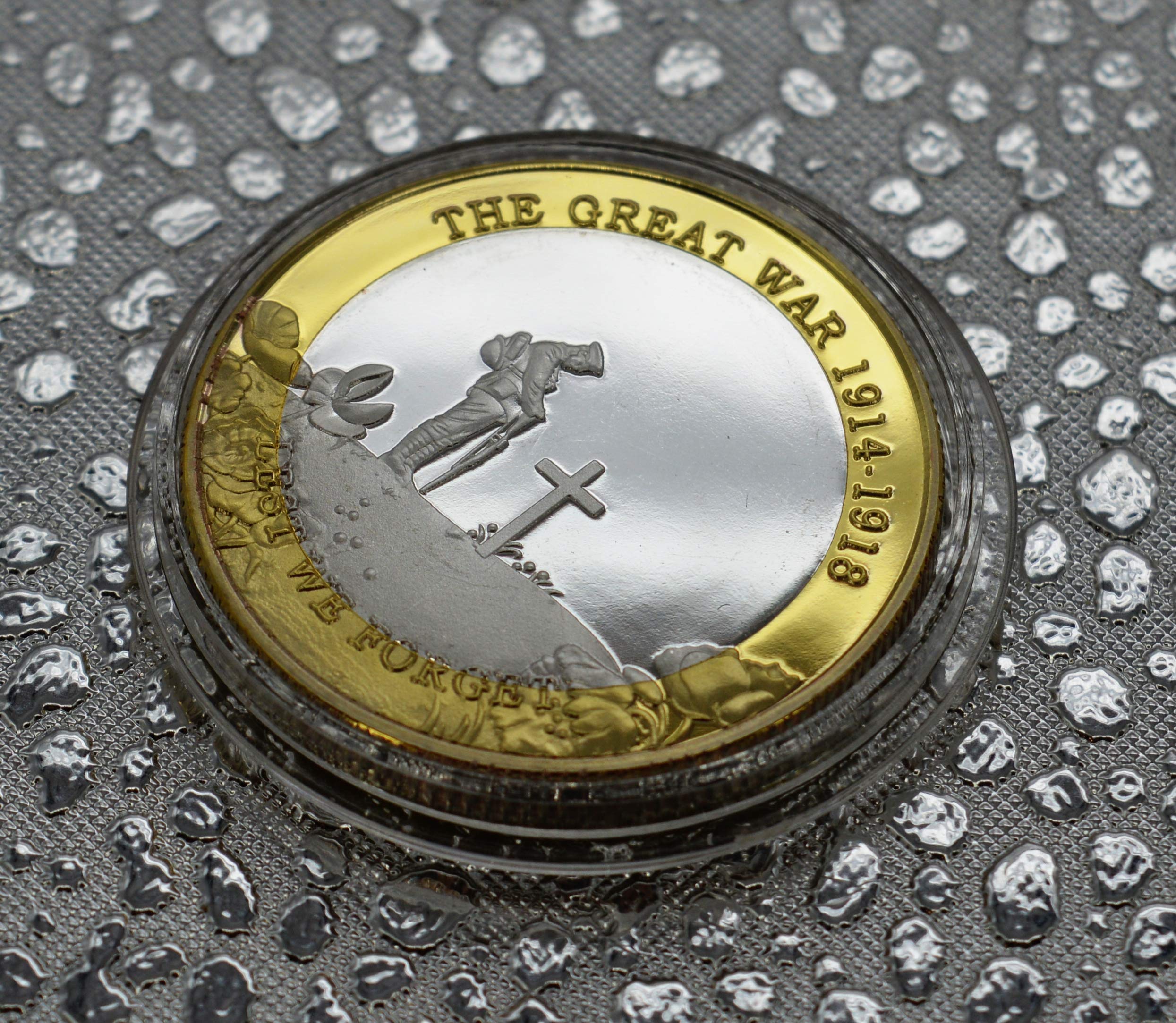 The Commemorative Coin Company Silver/Gold World War One Fine & 24Ct 'Dual Metal' Commemorative. Victory, Armistice, Lest We Forget, Ww1, 1914-1918