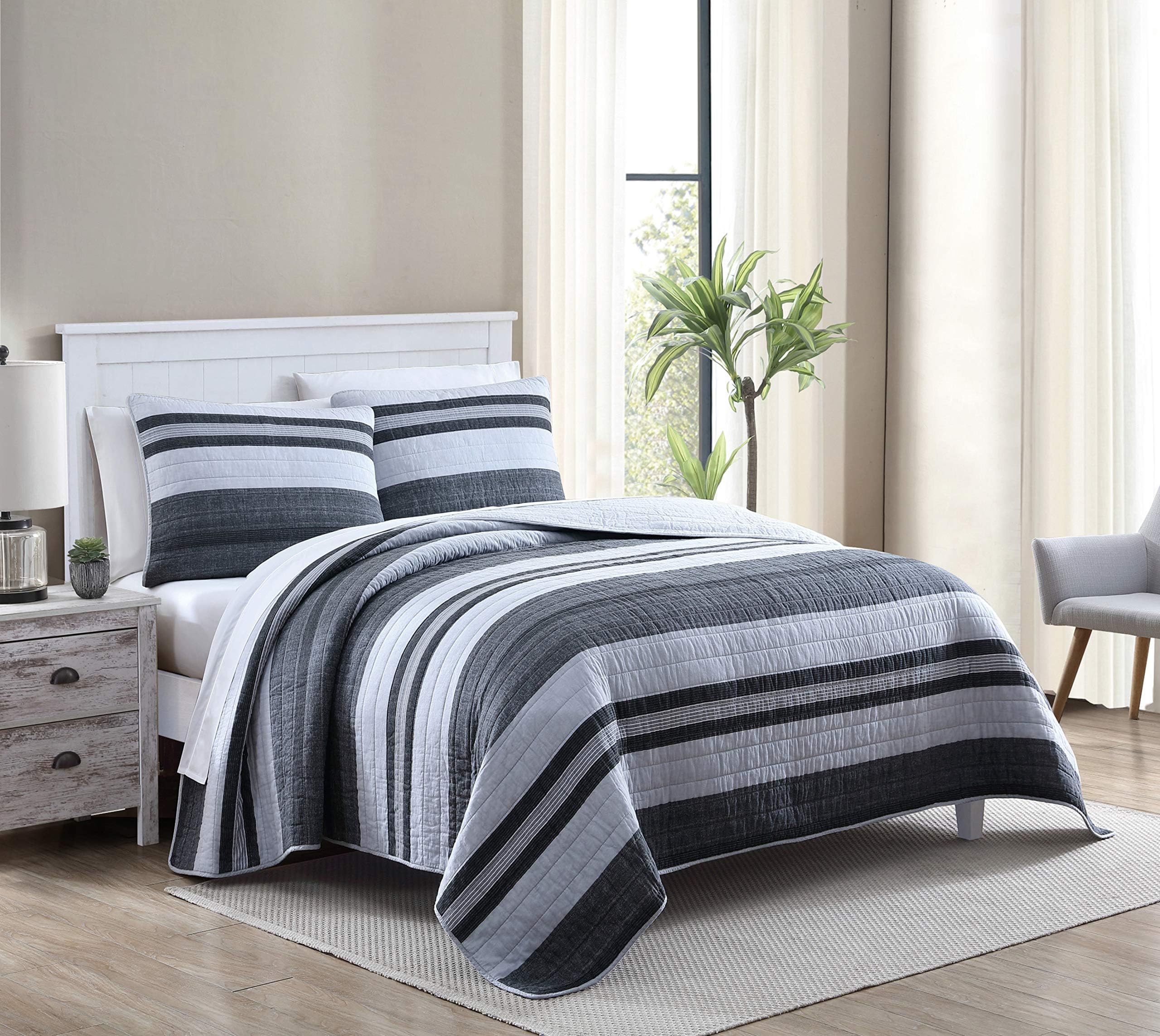 Queen Quilt Set, Cotton Reversible Bedding, Bedding Set for All Seasons (Ardmoore Grey, Queen)
