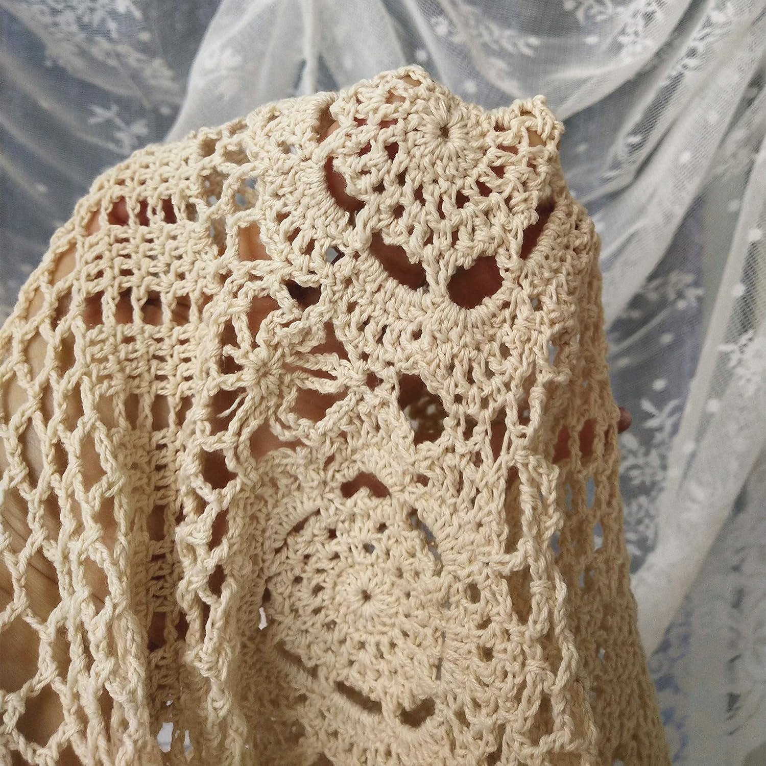 USTIDE 40-inch Handmade Crochet Cotton Tablecloth Round Beige Crochet Tablecloths Table Covers