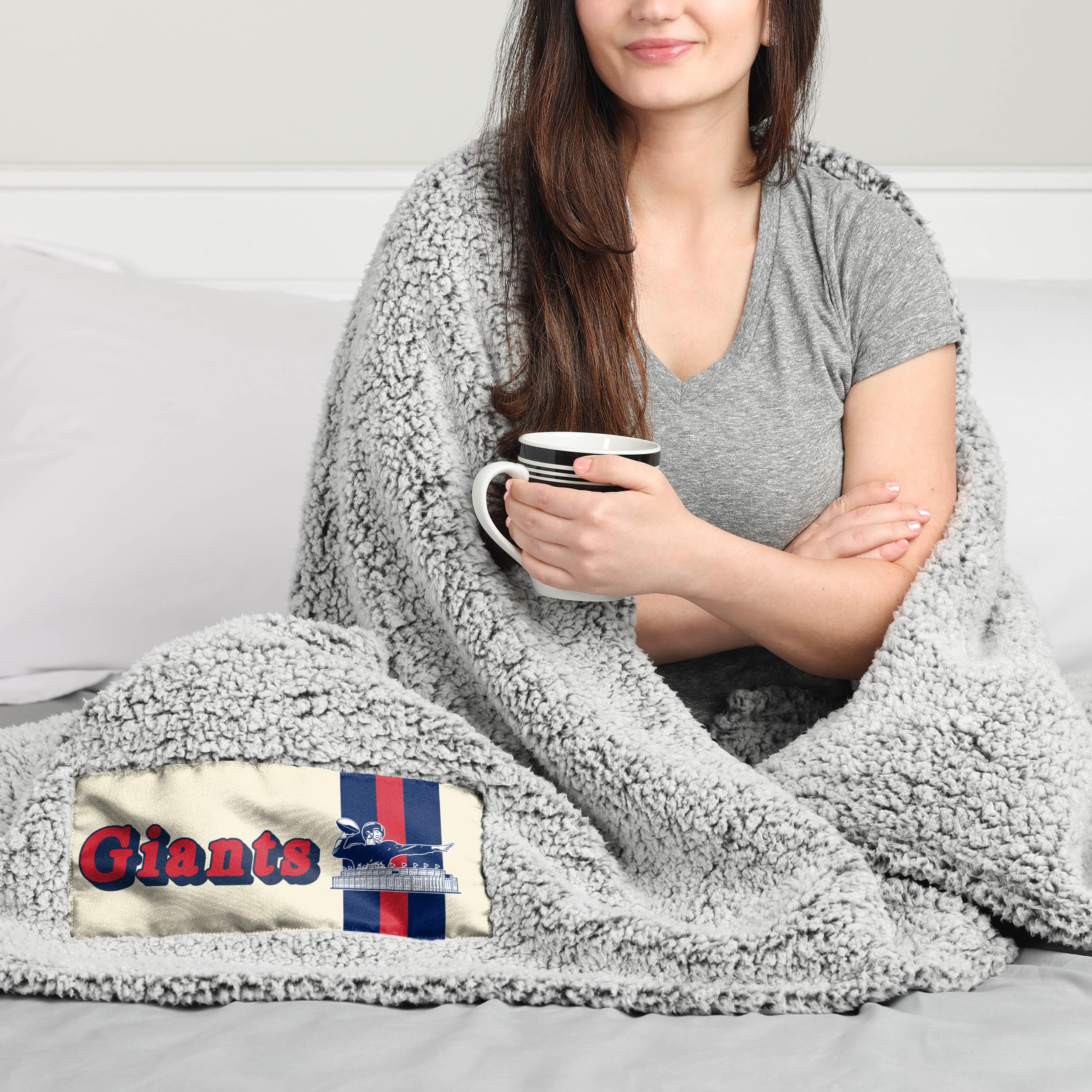 FOCO NFL Team Color Big Logo Cloud Sherpa Blanket 60" X 70" Manta, Unisex