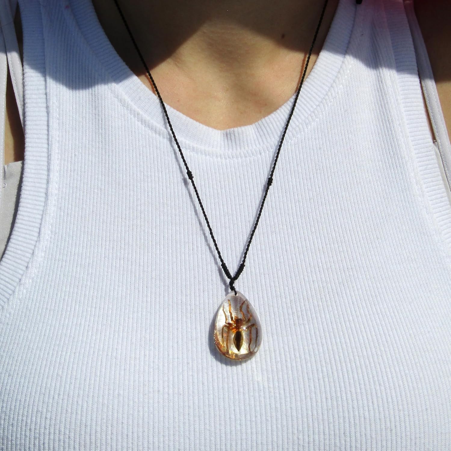 BicBugs brown recluse spider necklace