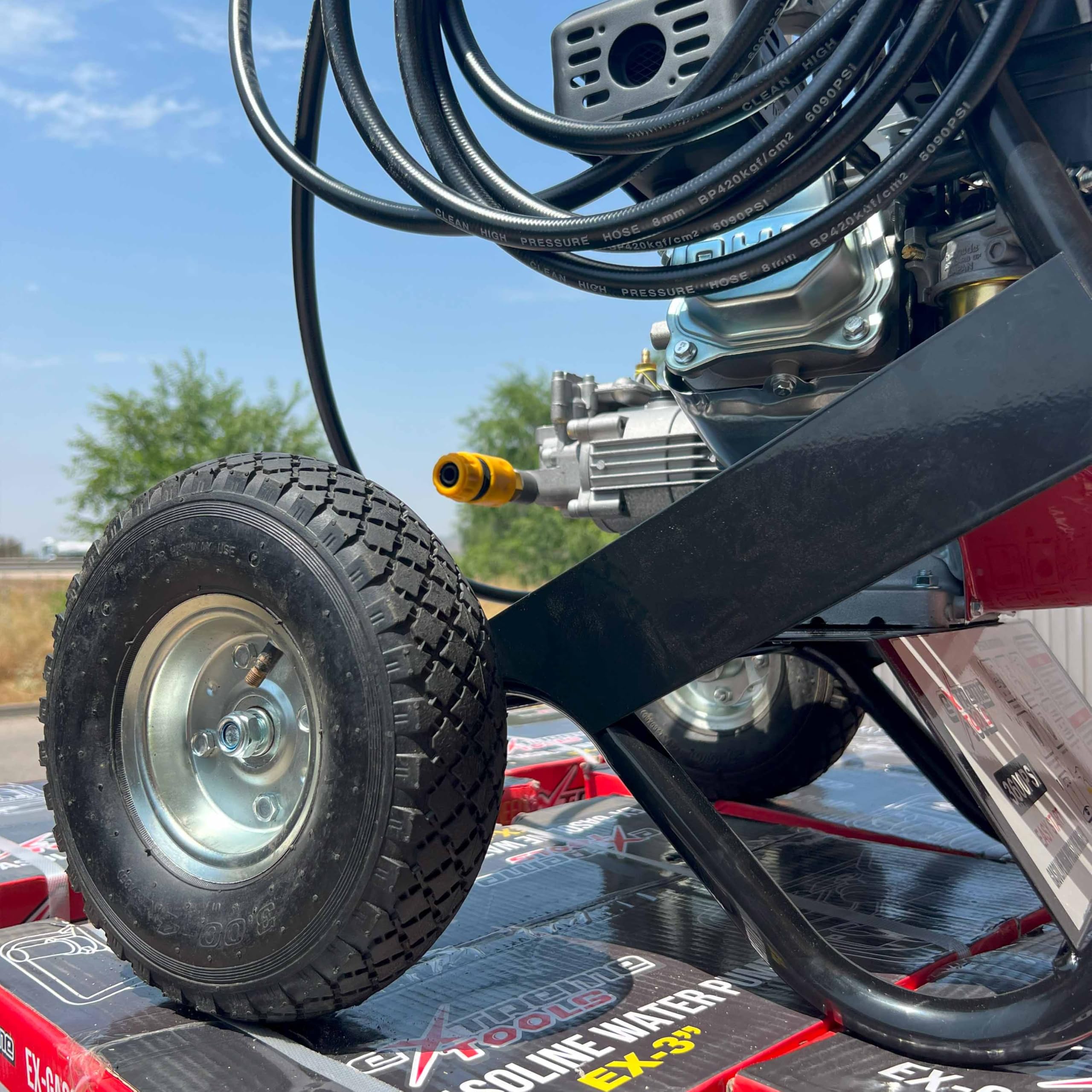 Hidrolimpiadora a Gasolina 3600 PSI – Motor 6.5HP con 4 Boquillas y Kit de Limpieza Profesional