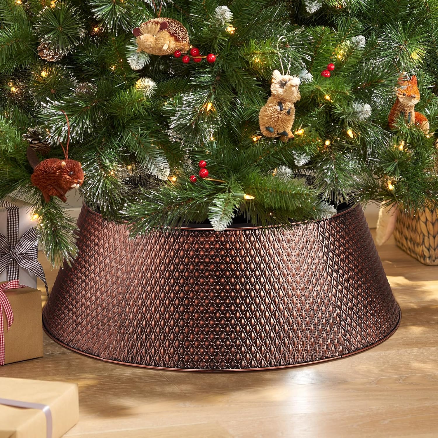Hatisan Metal Christmas Tree Collar Basket Skirt, 28''Christmas Tree Ring Waterproof Base for Christmas Decorations Indoor Outdoor (Bronze)