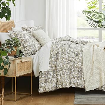 4-Piece Twin/Twin XL Comforter Set Microfiber Taupe with 1 Pillow Sham