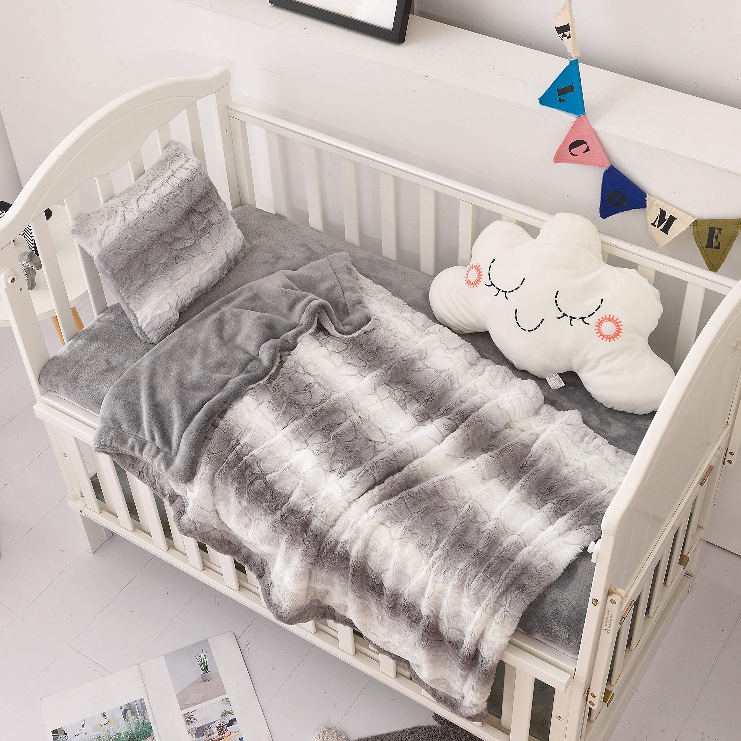 Amazon.co.jp: 標準ベビーベッド寝具セット - 幼児用ベッド