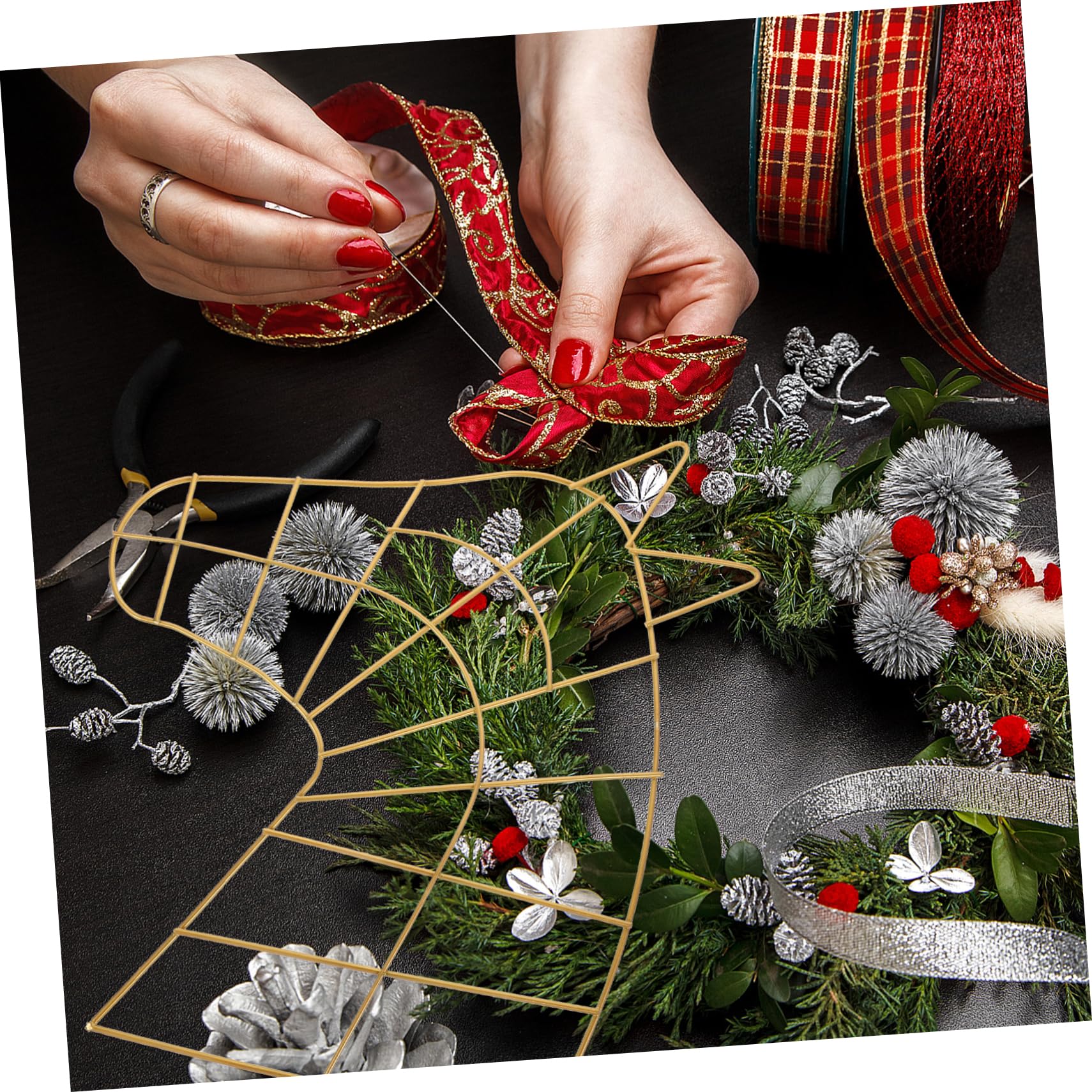 TOPBATHY 4 Stück Girlanden Für Die Dekoration Blumenkranzrahmen Girlanden Zubehör Form Eines Zuckerrohrkranzes Ringe Zur Herstellung Von Drahtkränzen DIY Makramee Blumenrahmen Gestell Eisen