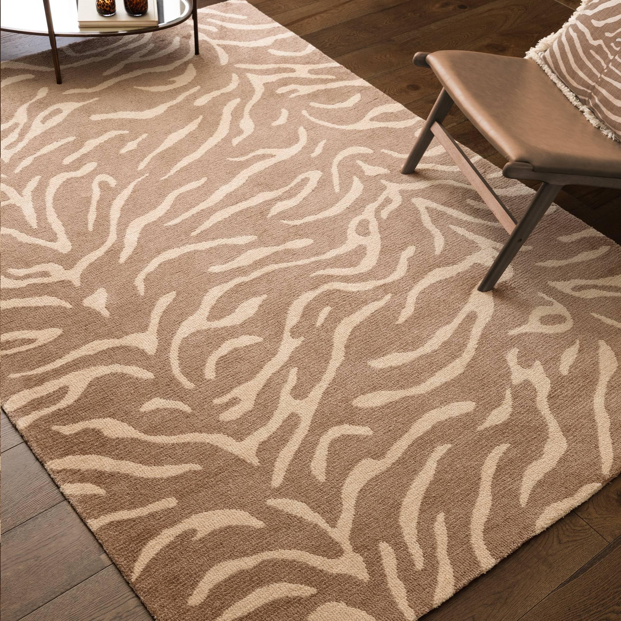 Lord of Rugs Zafari Animal Print Rug Soft & Durable Zebra and Tiger Bold Animal Pattern Modern Living Room & Bedroom Silky Area Rug Majani Tiger Taupe, 120 x 170 cm (4'x5'6")
