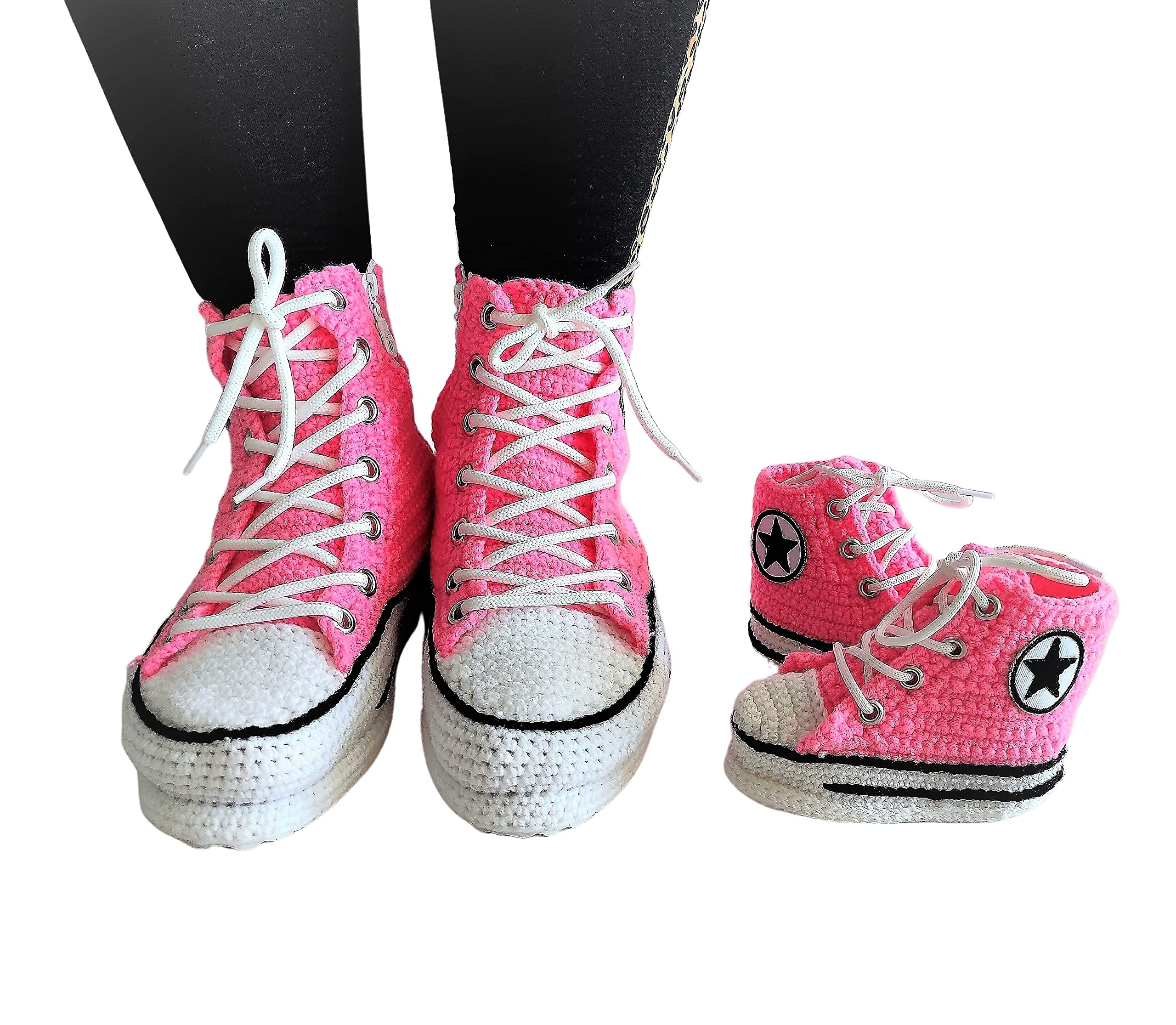 Mutter und Tochter Häkel Hausschuhe Set, passende Sneaker Mama und Kind, Bio-Baumwollsocken, rutschfeste Sohle Schuhe, handgemachte stilvolle bequeme Booties, Geschenk für Babypartys