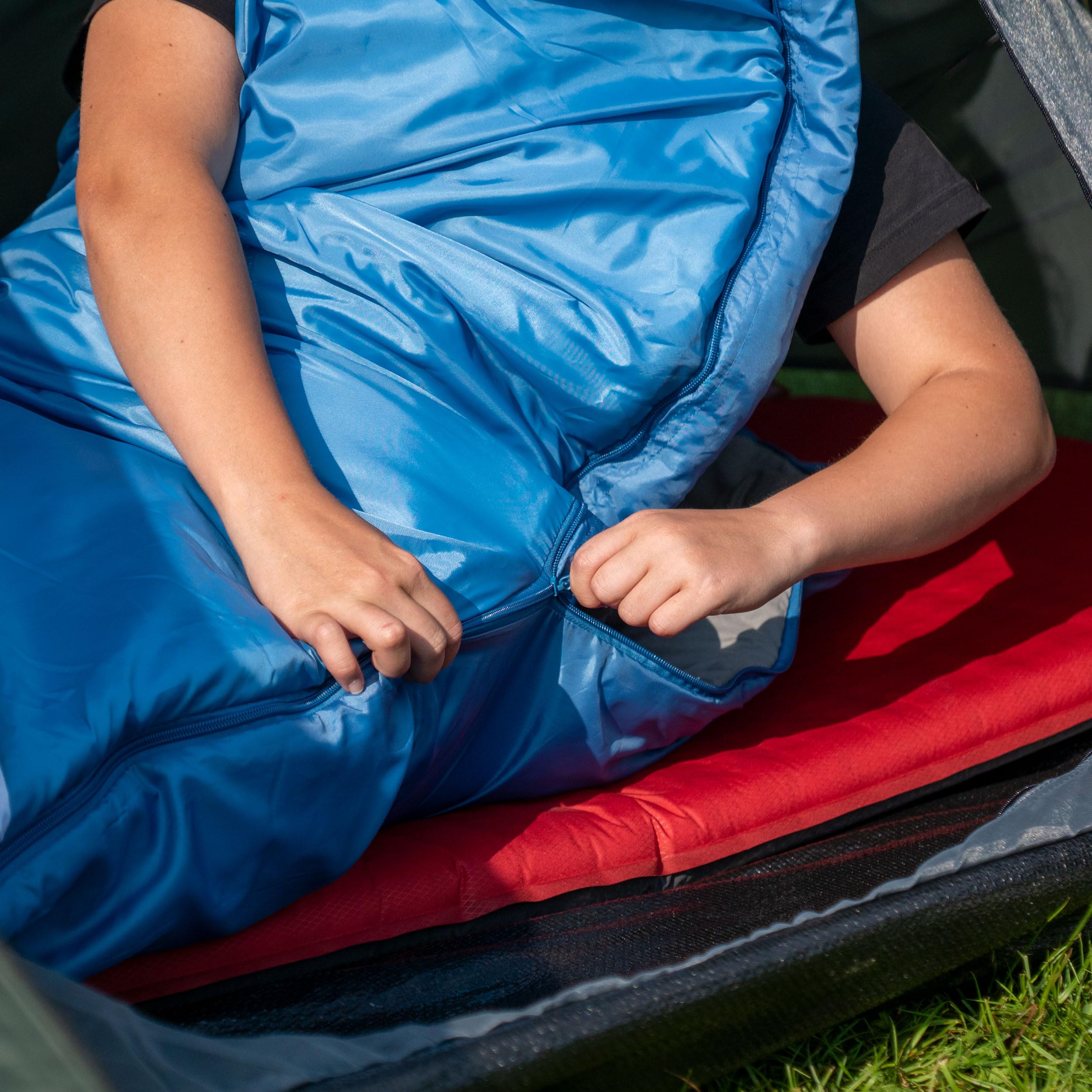 outdoorer DreamSurfer śpiworek dziecięcy rosnący wraz z dzieckiem – śpiwór dla dzieci i młodzieży w kolorze niebieskim, różowym lub zielonym (niebieski/szary)