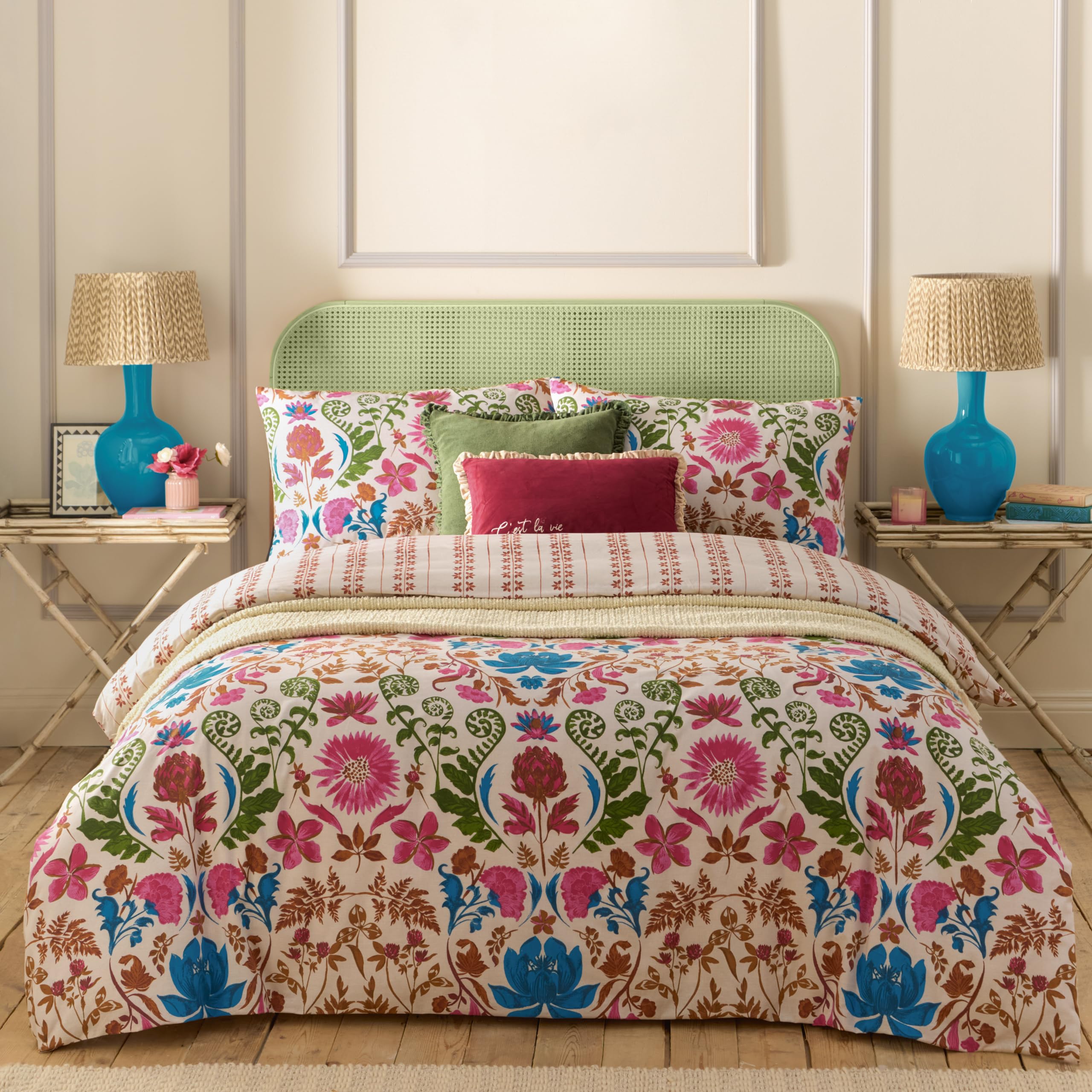 furn.Curious Lotus Exotic Floral Duvet Cover Set – Reversible Bedding (Linen – Double)
