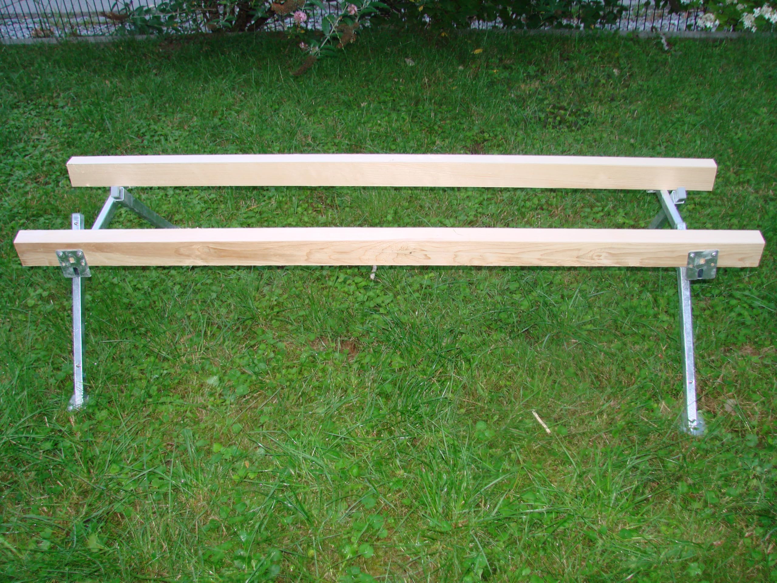 Ständer Bienenvölker außen; Beutenständer; Zander; Dadant; Deutsches Normalmaß; DN; flexibel einstellbar; Imkerei, Beuten; Bienenwohnungen; Imkereibedarf (Holzleisten 175cm (3 Beuten))