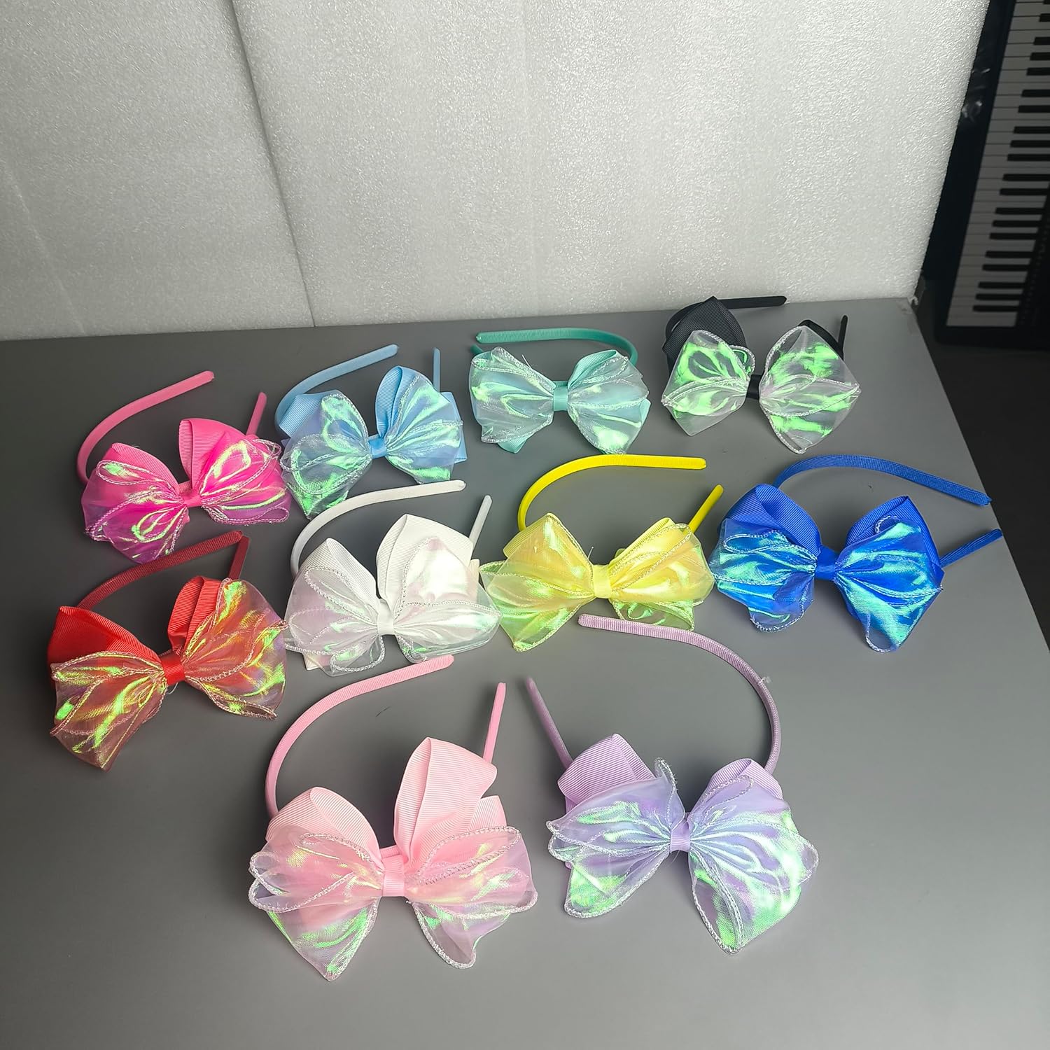 Arco Tiara Laço Infantil Organza Brilhante Acessório Cabelo Crianças Elegante Luxo Cores (PRETO) em promoção! Veja a oferta e mais achadinhos de Laços & Tiaras Infantis 9 Hoje é o melhor dia para comprar Arco Tiara Laço Infantil Organza Brilhante Acessório Cabelo Crianças Elegante Luxo Cores (PRETO) com aquele preço maroto! Promoção! Aproveite a oferta! 9