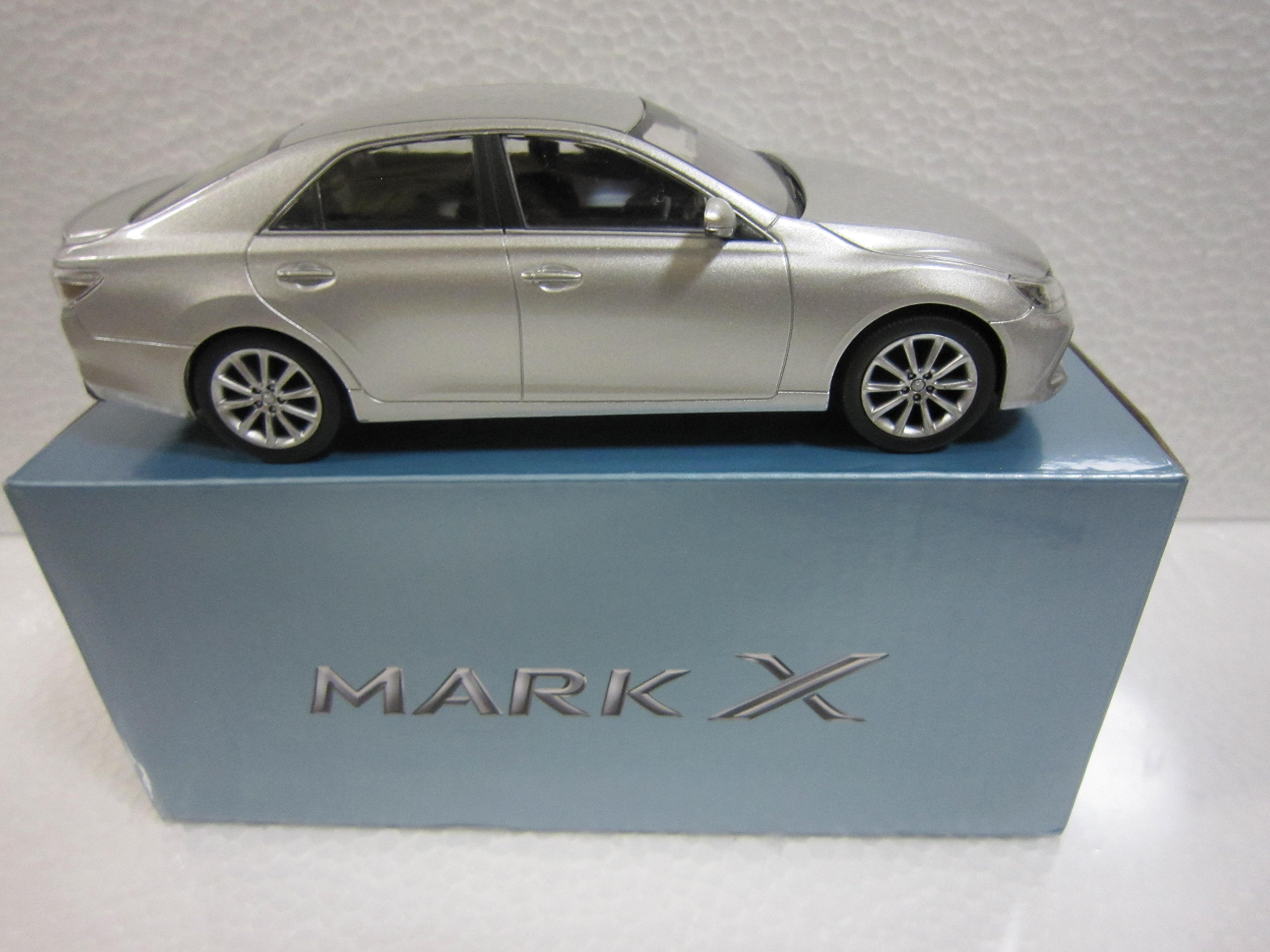 Amazon | トヨタ 1/30 新型マークX オフィシャルミニカー カラー
