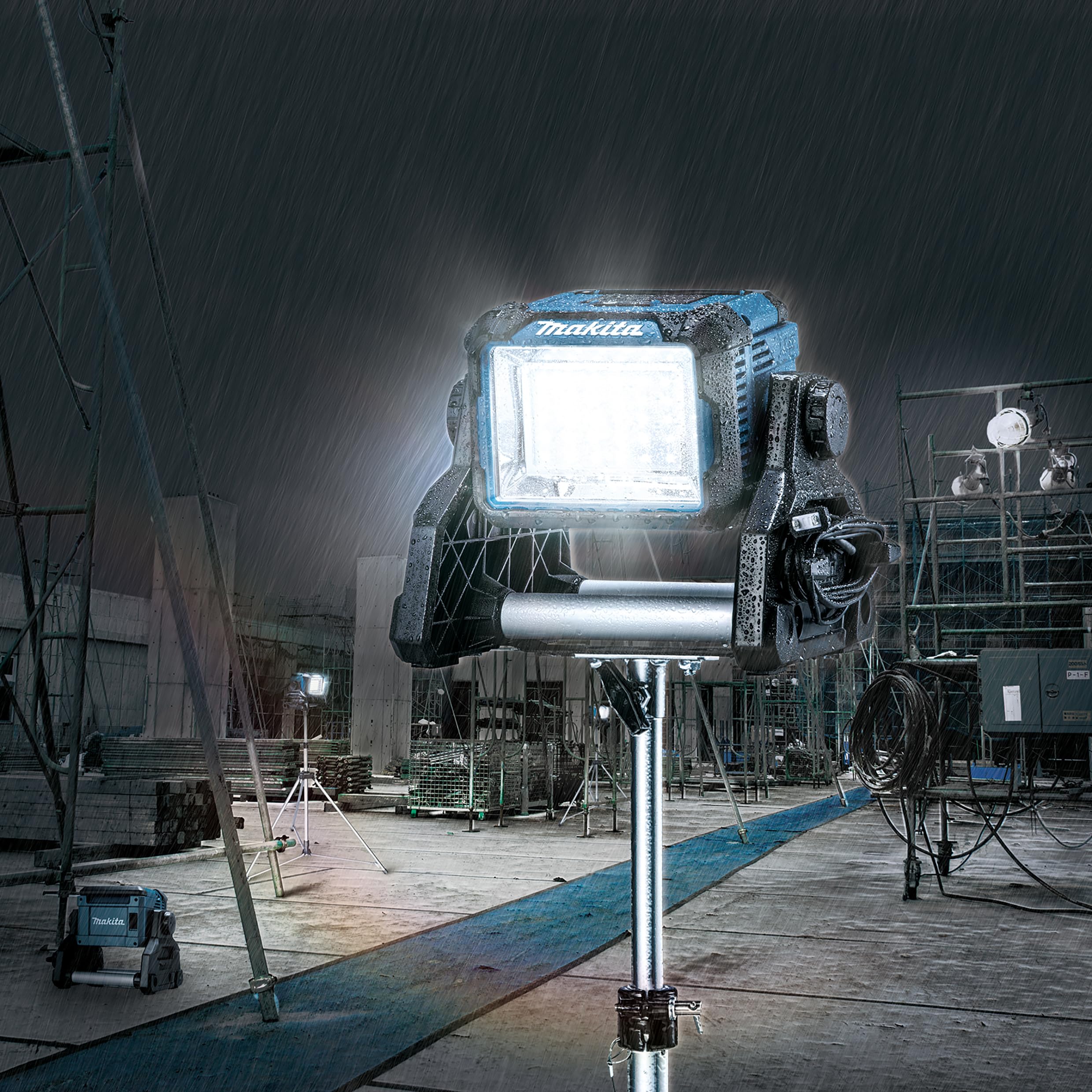Makita DEADML811 LED-Akku-Baustrahler (ohne Akku, ohne Ladegerät)