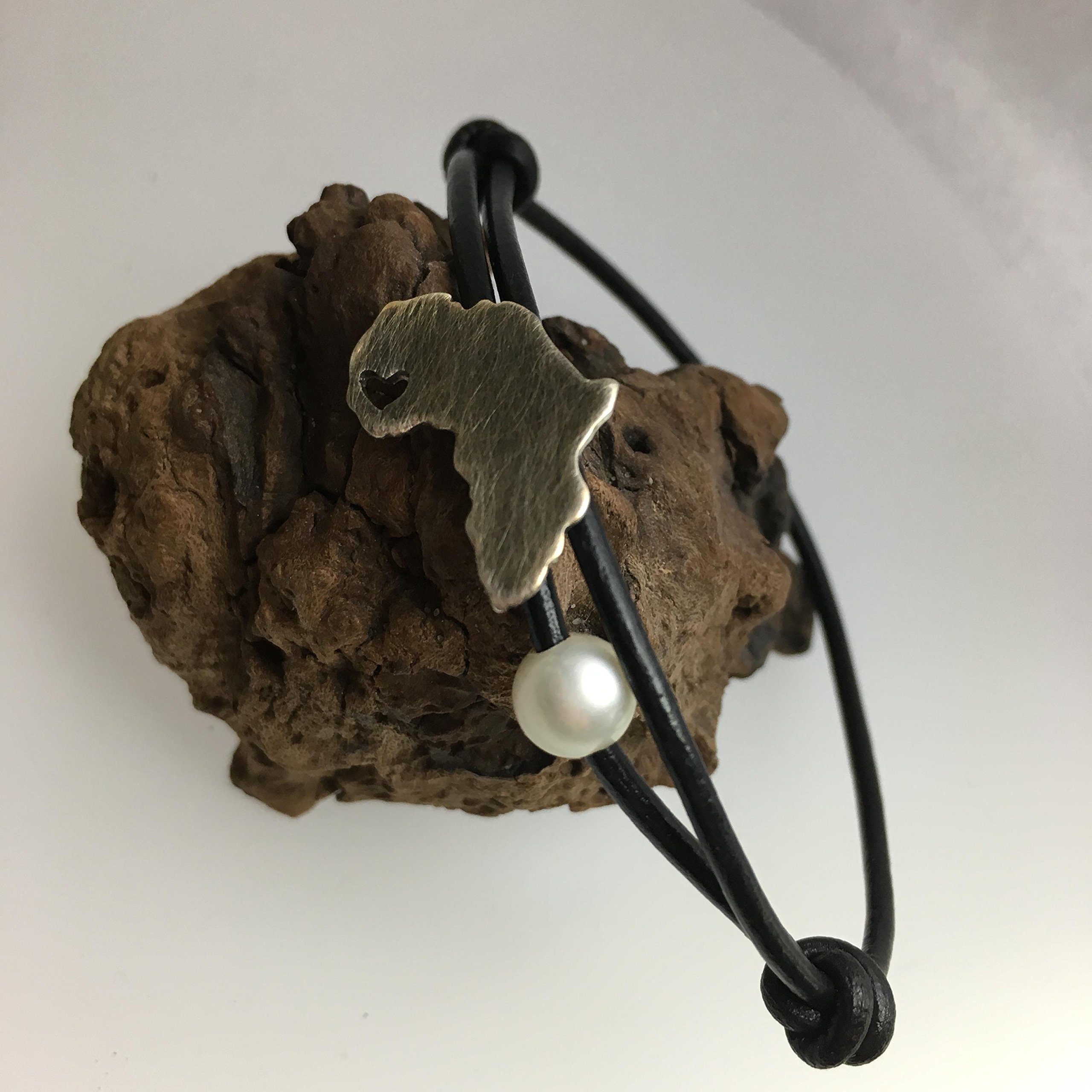 Pulsera África Plata con Perla - Plata 925 Hecha a Mano con Cordón de Cuero - Joya Única AfricanDreamland