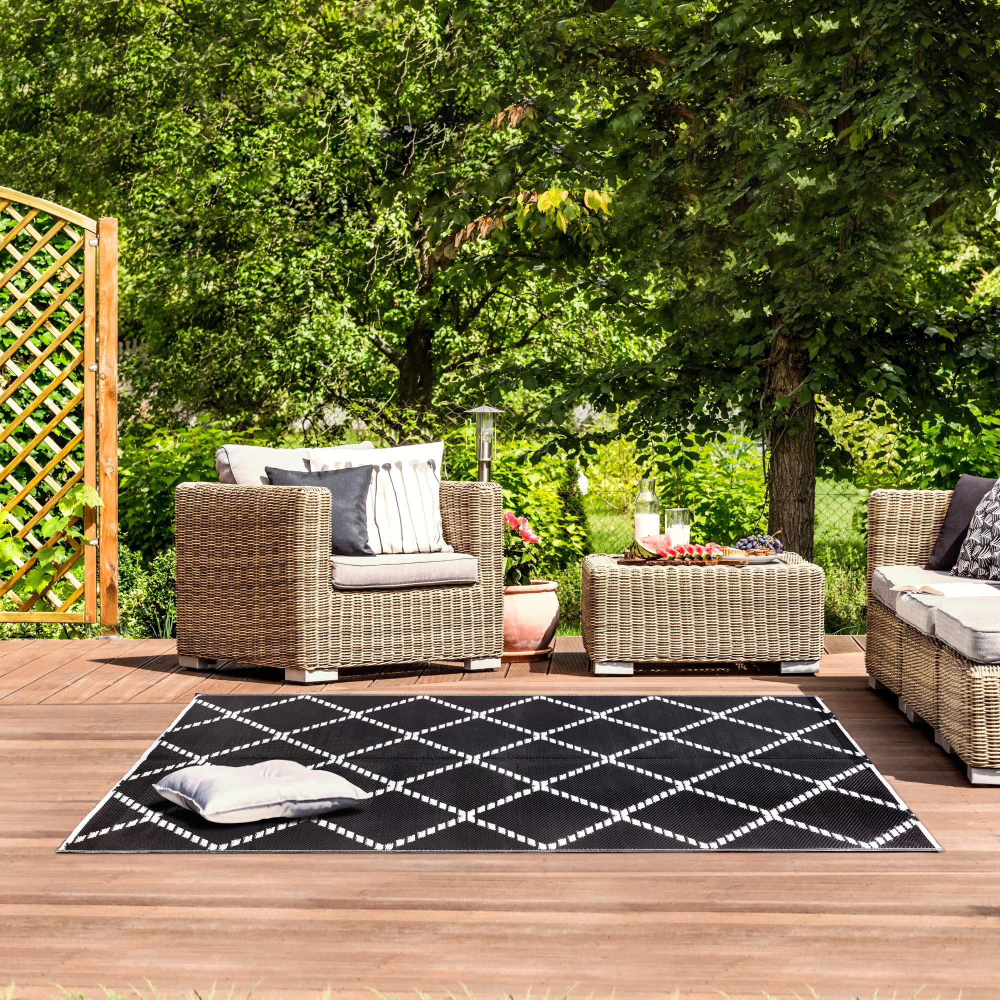Grand tapis d'extérieur réversible et imperméable, pour jardin, terrasse, arrière-cour, pique-nique (noir et blanc, 160 x 230 cm)