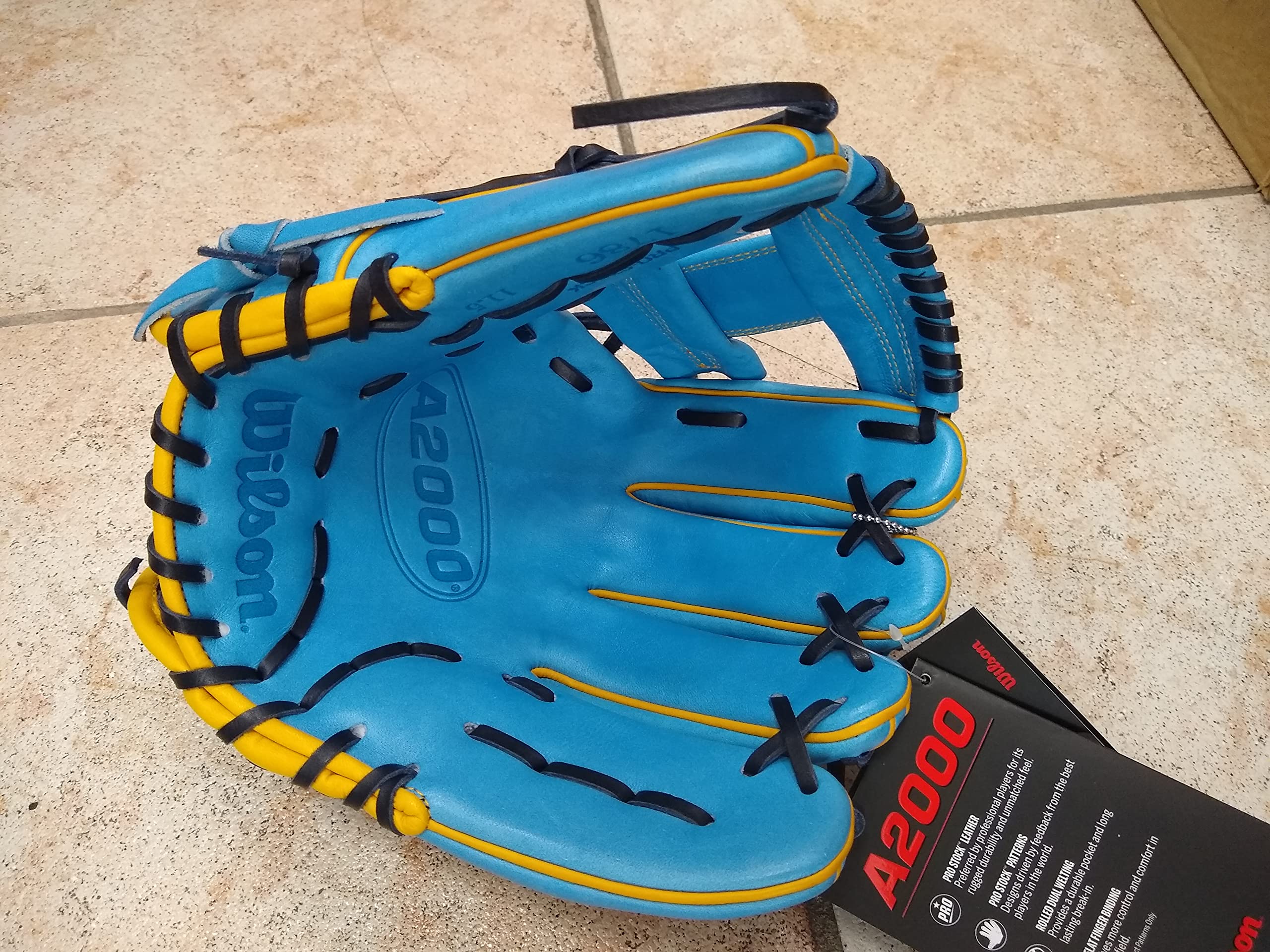 Wilson A2000 1786 Baseball RHT Infield Glove Series - Edizione Esclusiva