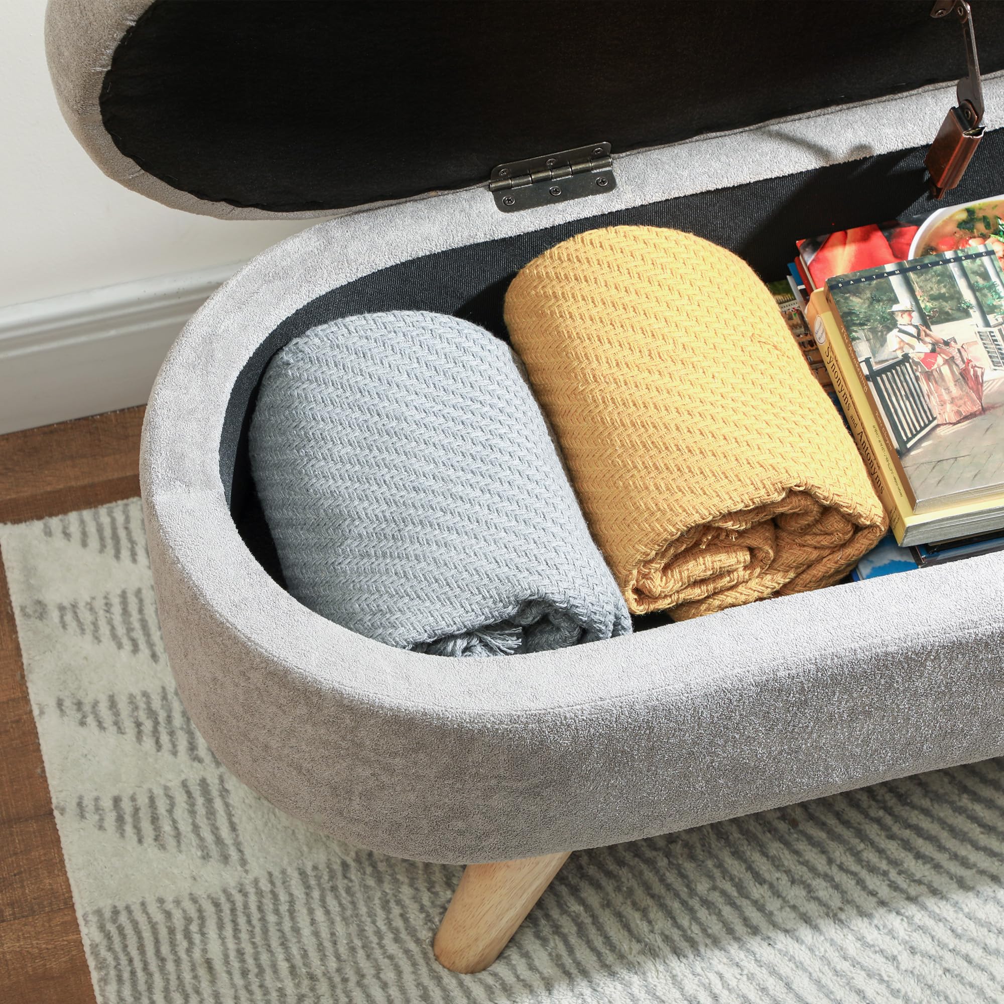 HOMCOM Banco Pie de Cama, Puff Almacenaje Tapizado en Terciopelo de Teddy con Patas de Madera y Asiento Acolchado, Banco de Almacenaje Ovalado para Dormitorio, Entrada, Pasillo, Gris Claro