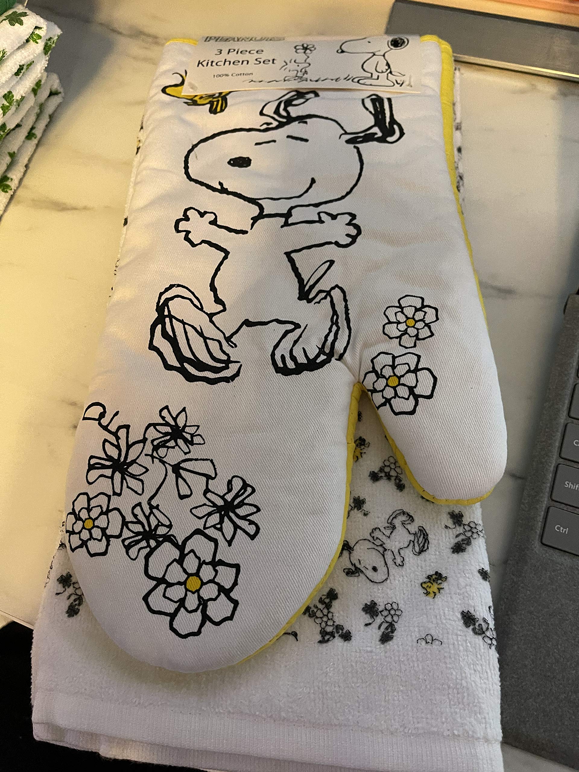 Best Brands Disney Peanuts 3 Piece 100% Cotton Kitchen Linen Set