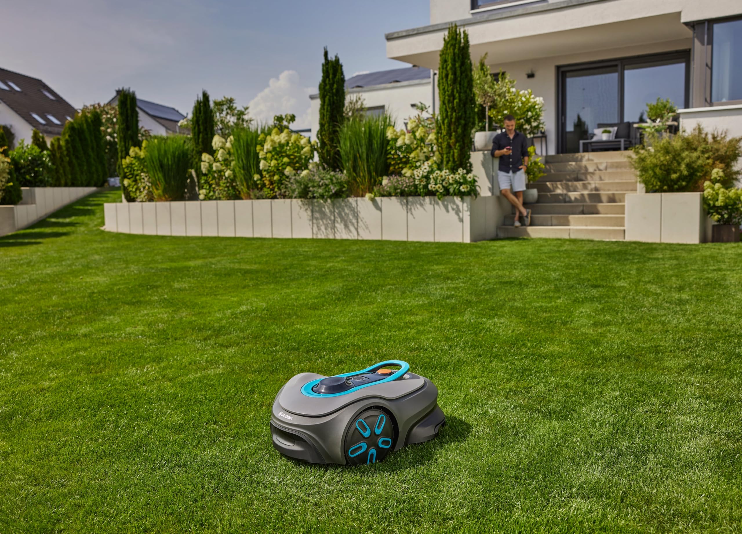 Gardena Smart SILENO Free Set 1100 m² Robot cortacésped, inalámbrico, para césped de hasta 1.100 m², Lona Intelligence, sin Cable delimitador, Funcionamiento silencioso (19926-47)