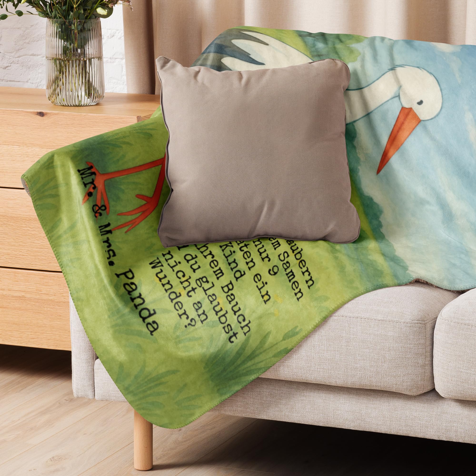 Mr. & Mrs. Panda Decke Storch Design 100 x 150 cm - Geschenk, Gute Laune, Winterdecke, Geburt, Störche, Tagesdecke, Schwangerschaft, Heimdecke, Schwanger, Baby, Wärmedecke, Mütter, Kuscheldecke