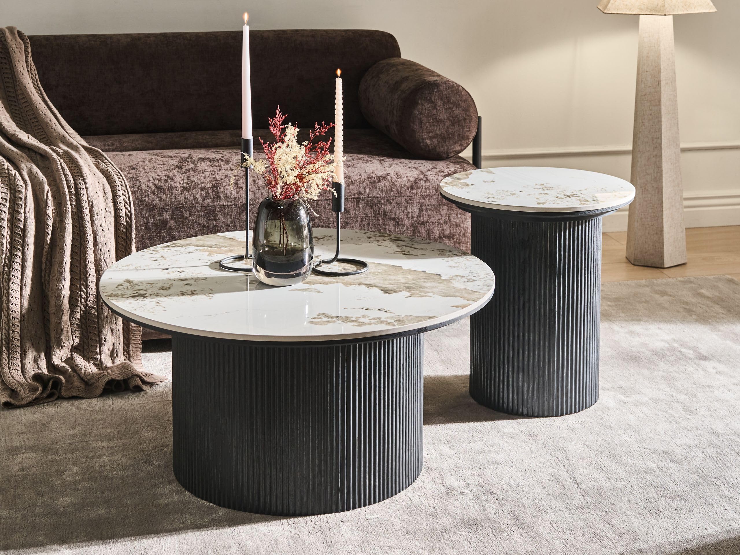Beliani Mesa de Centro con Base de MDF y Tablero de mármol Blanco cerámico diseño Moderno Pata Acanalada ø 80 cm Negro Dora