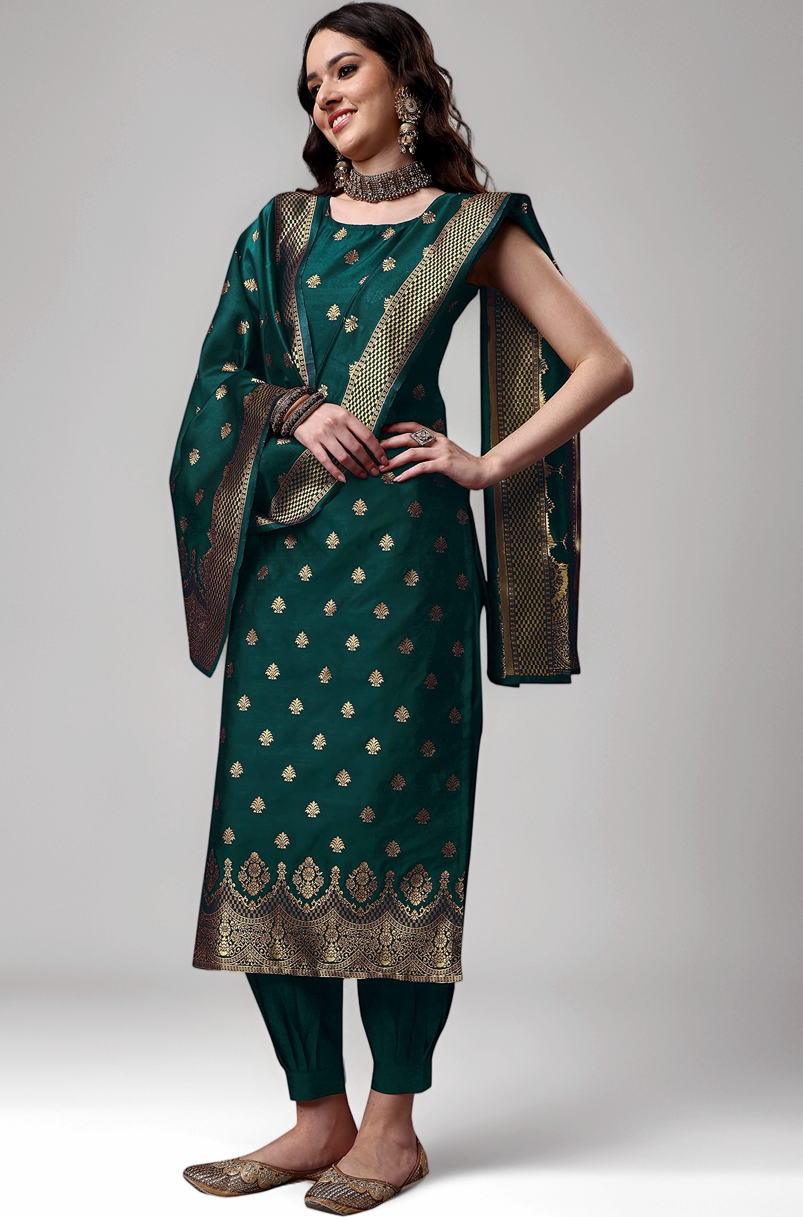 EthnicJunction Women's Embellished Woven Banarasi Silk Straight Sleeveless Kurta Pant with Dupatta Set | Wedding Kurta Set | Ethnic Set