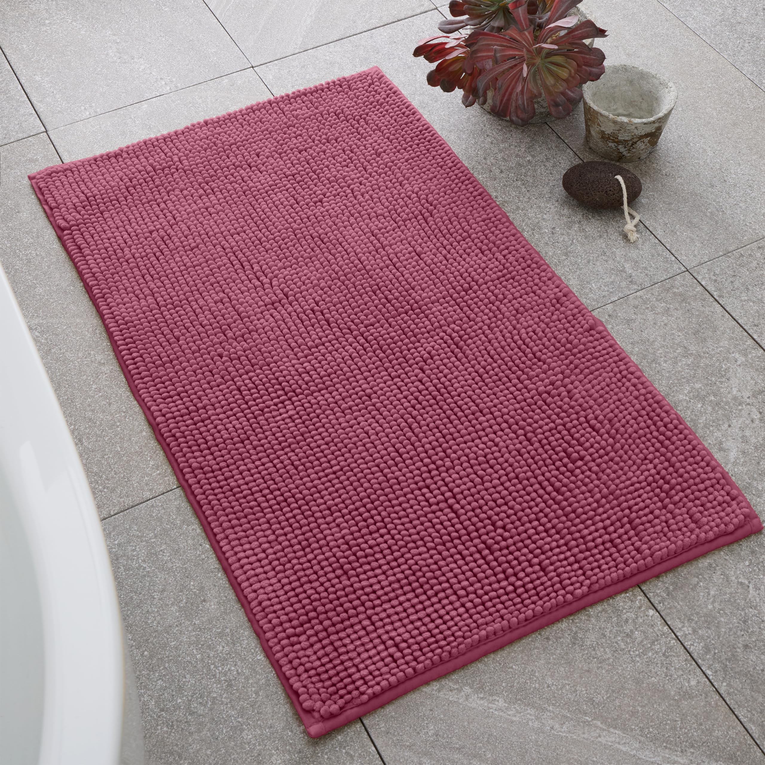 Catherine Lansfield Bobble 50x80cm Bath Mat Raspberry
